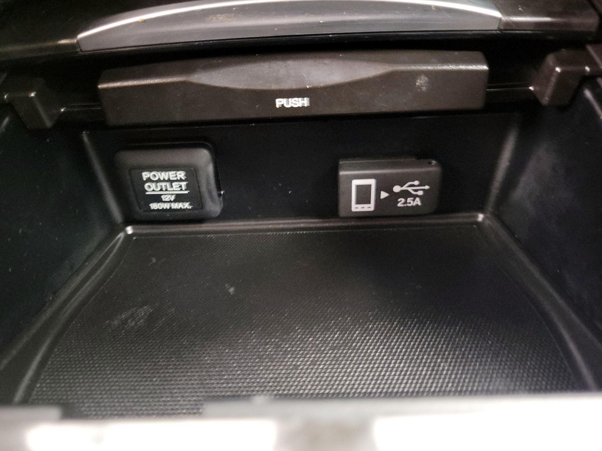 Thumbnail: 2018 Acura TLX - 17