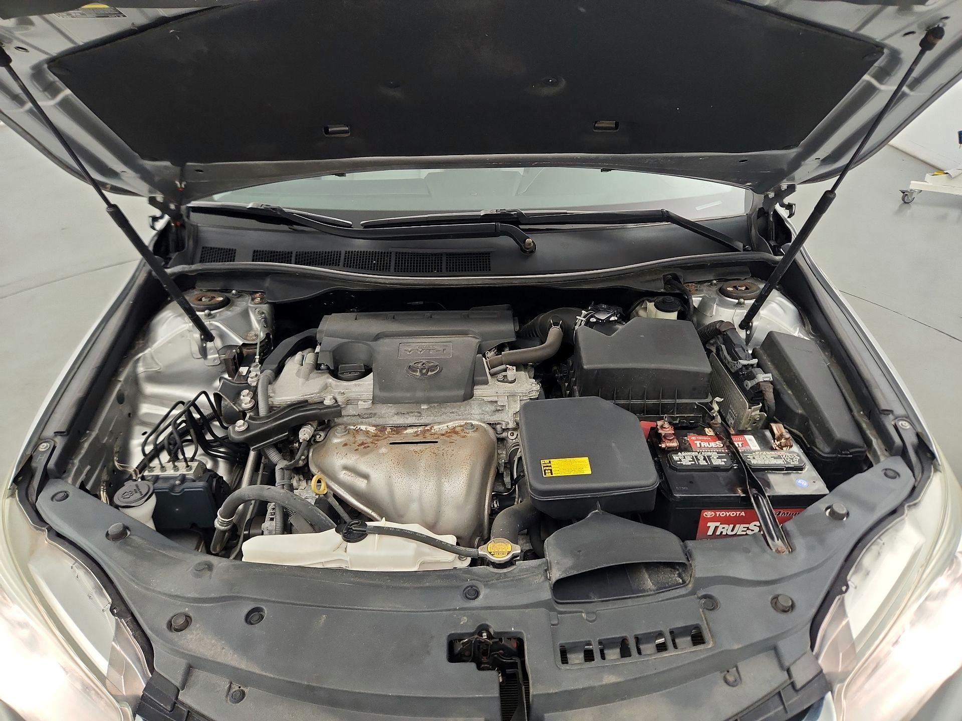 Thumbnail: 2015 Toyota Camry - 20