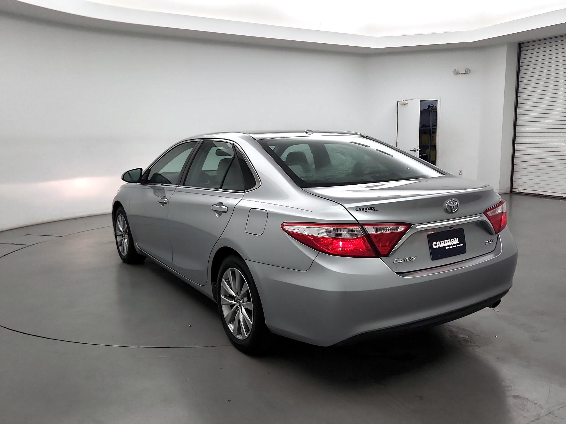Thumbnail: 2015 Toyota Camry - 7