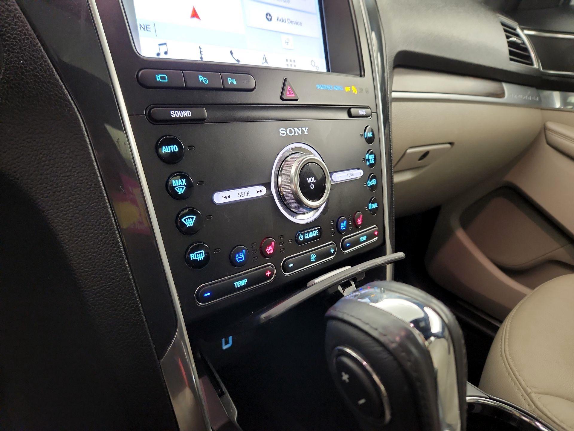 Thumbnail: 2019 Ford Explorer - 14