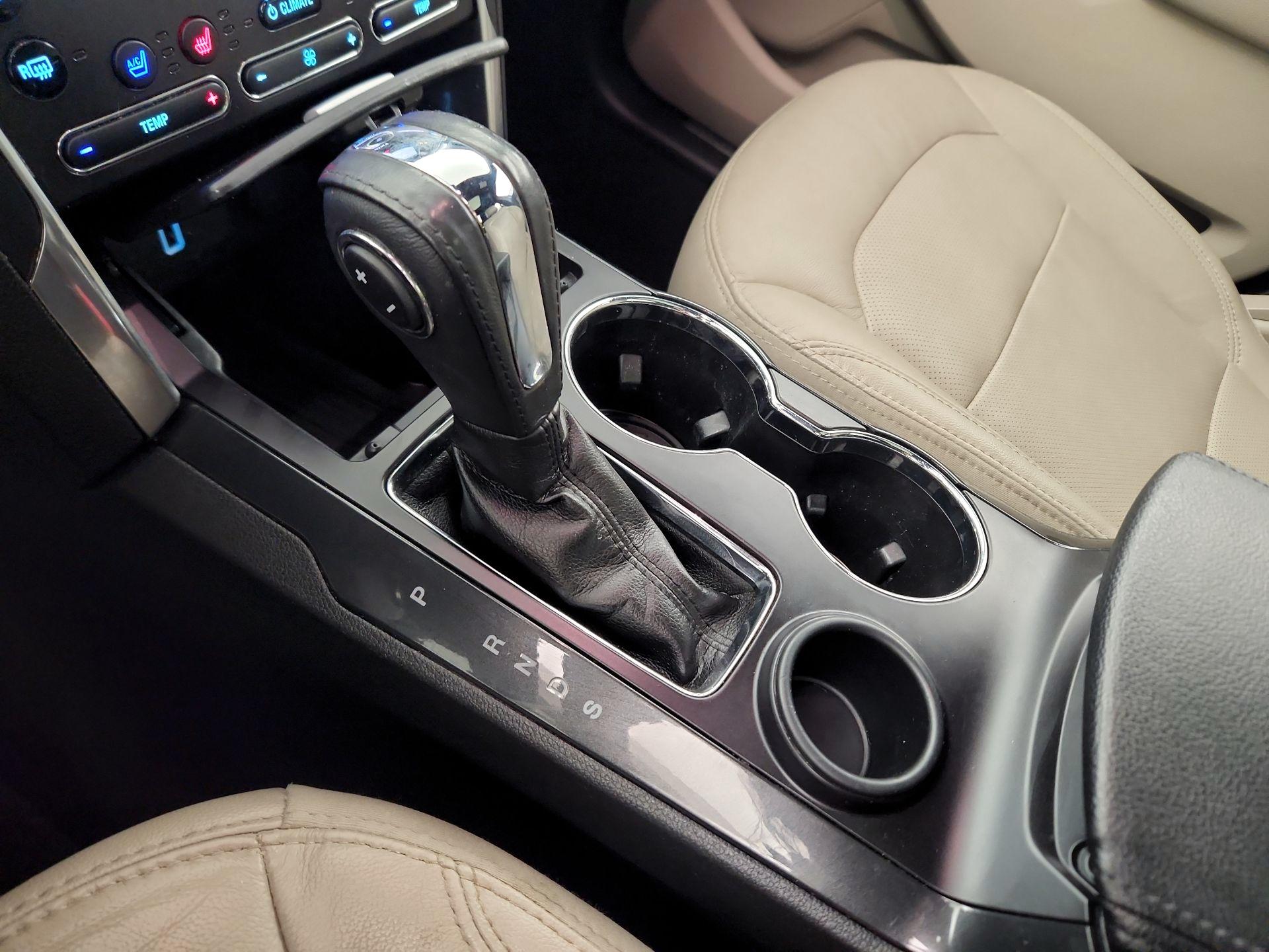 Thumbnail: 2019 Ford Explorer - 15