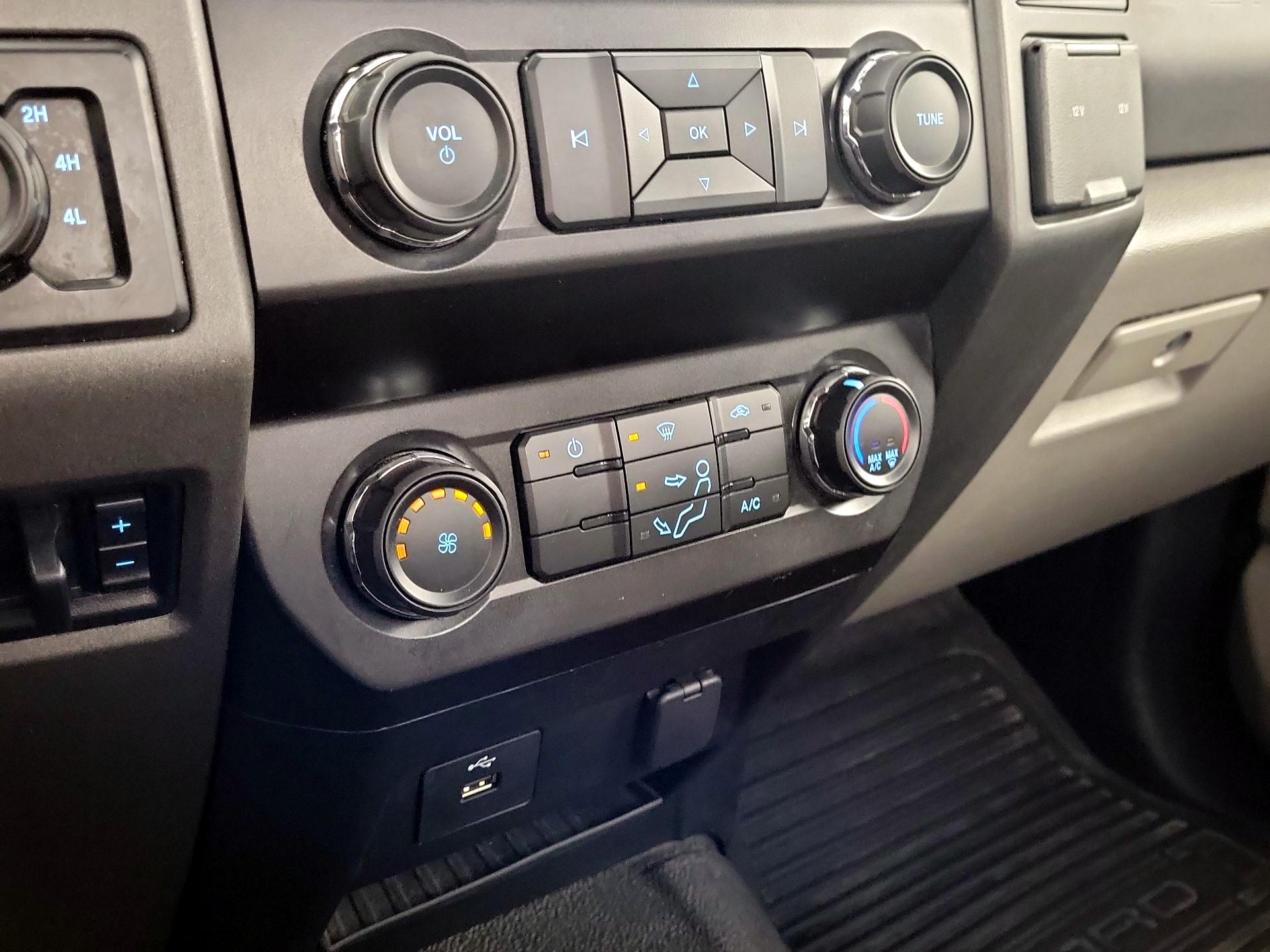 Thumbnail: 2019 Ford F-250 - 14