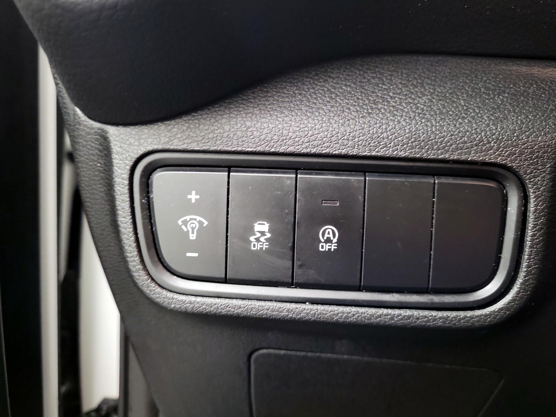 Thumbnail: 2023 Kia Soul - 11