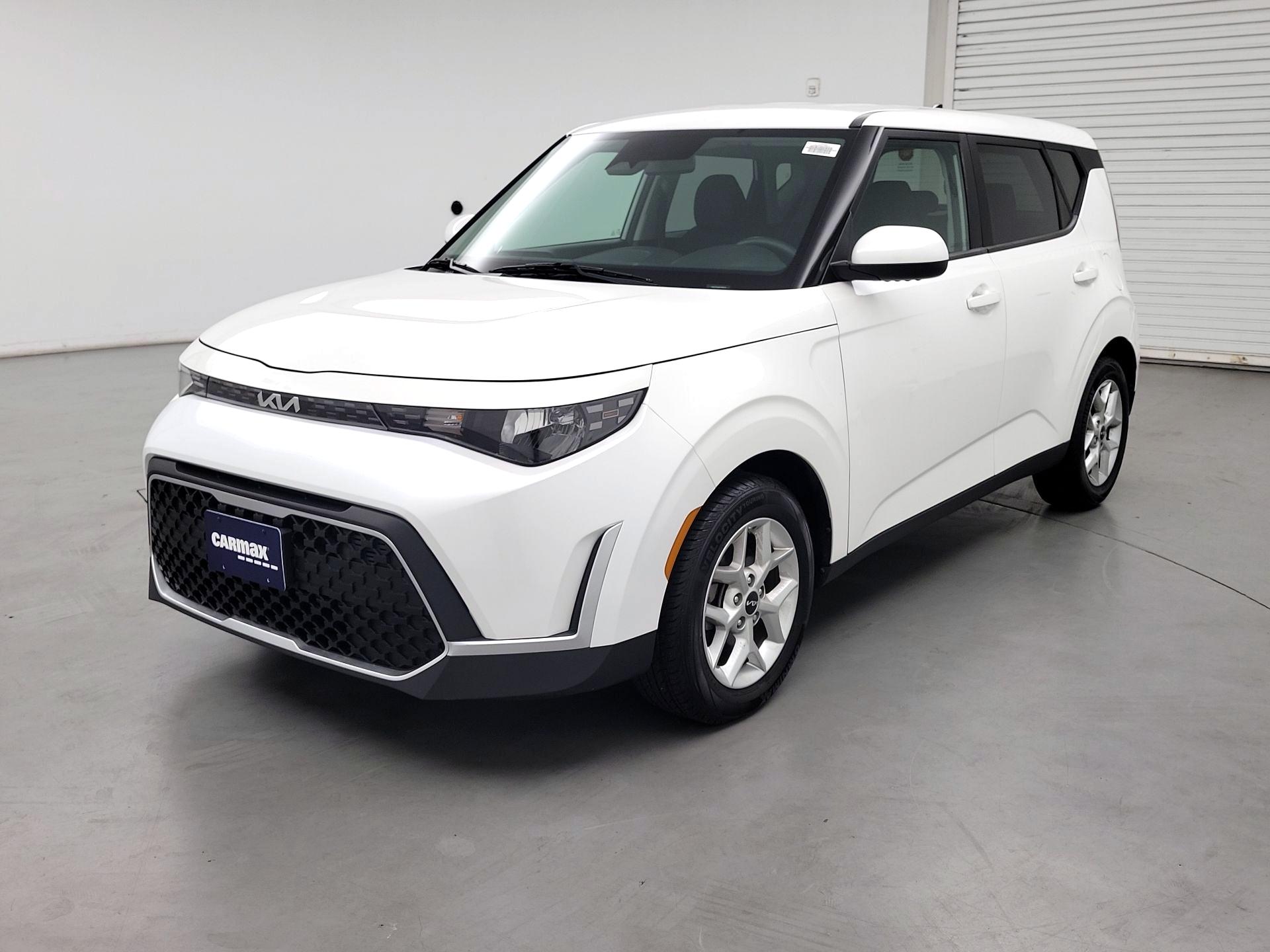 Thumbnail: 2023 Kia Soul - 3