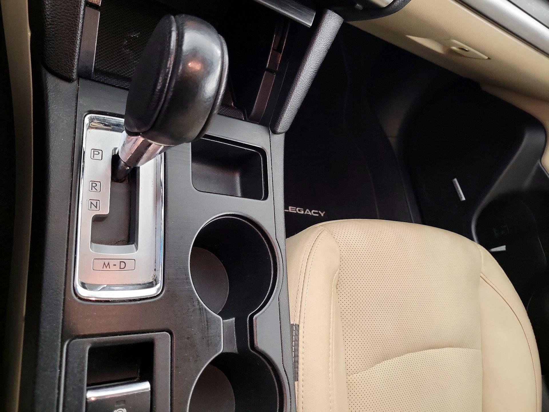 Thumbnail: 2016 Subaru Legacy - 16