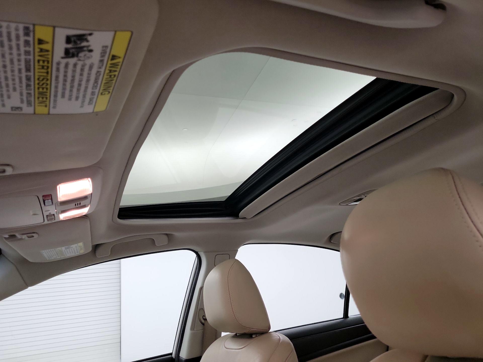 Thumbnail: 2016 Subaru Legacy - 18