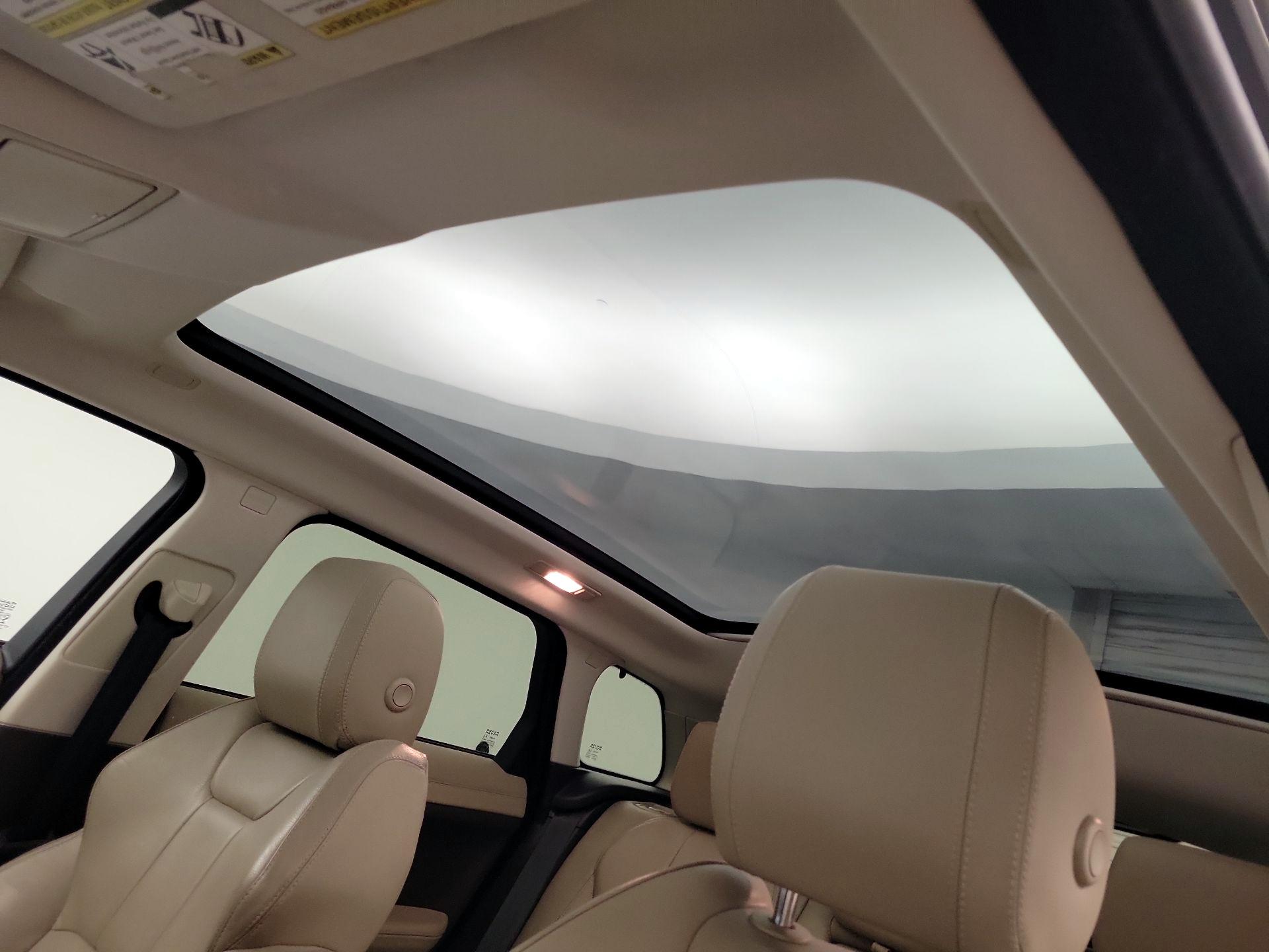 Thumbnail: 2017 Land Rover Range Rover Evoque - 18