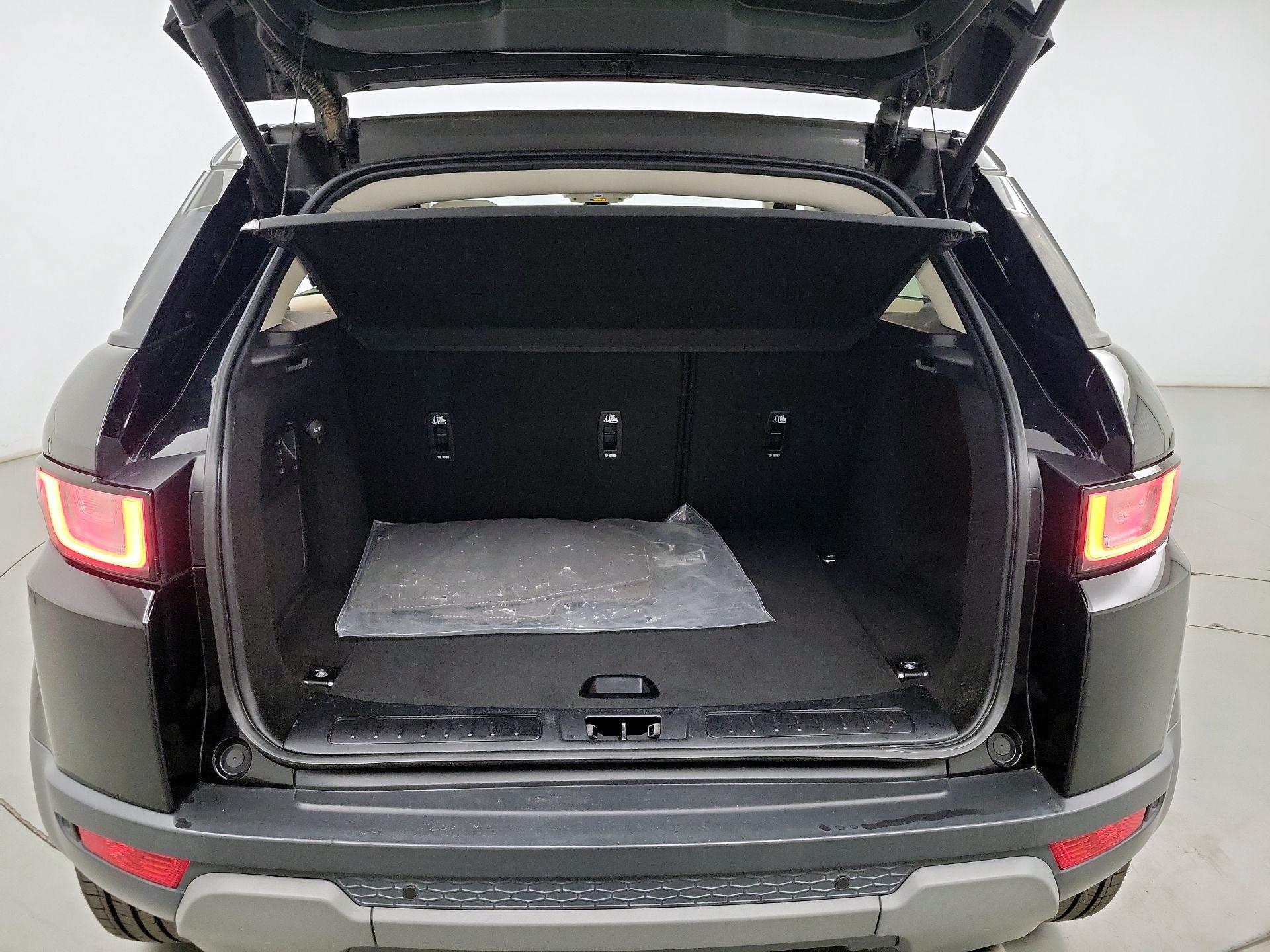 Thumbnail: 2017 Land Rover Range Rover Evoque - 20