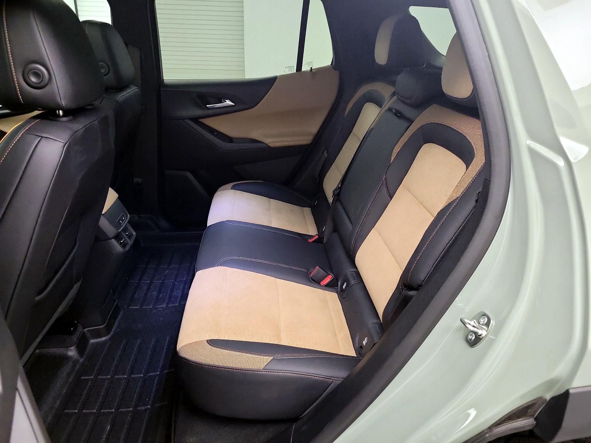 Thumbnail: 2025 Chevrolet Equinox - 17