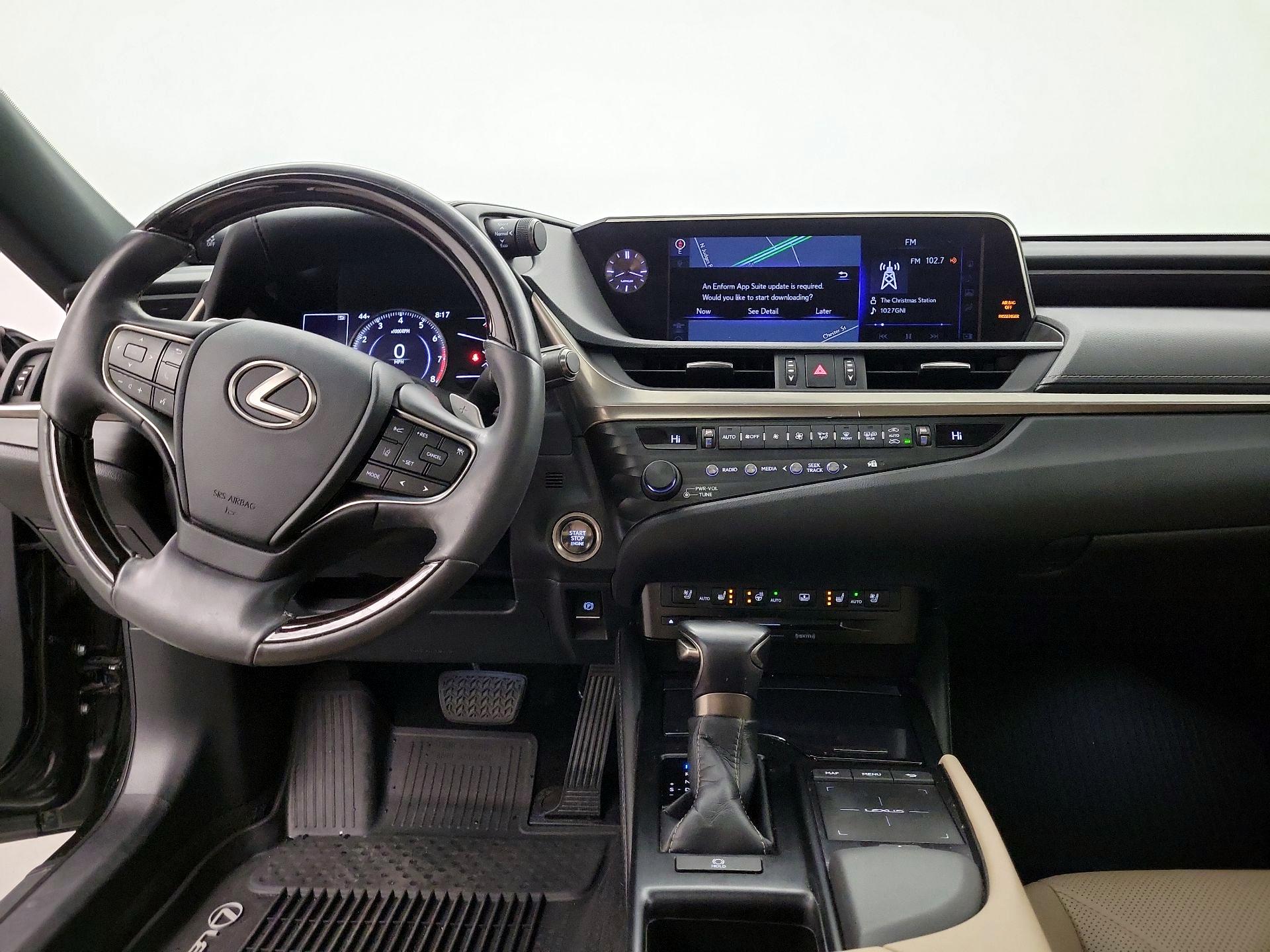 Thumbnail: 2019 Lexus ES - 8