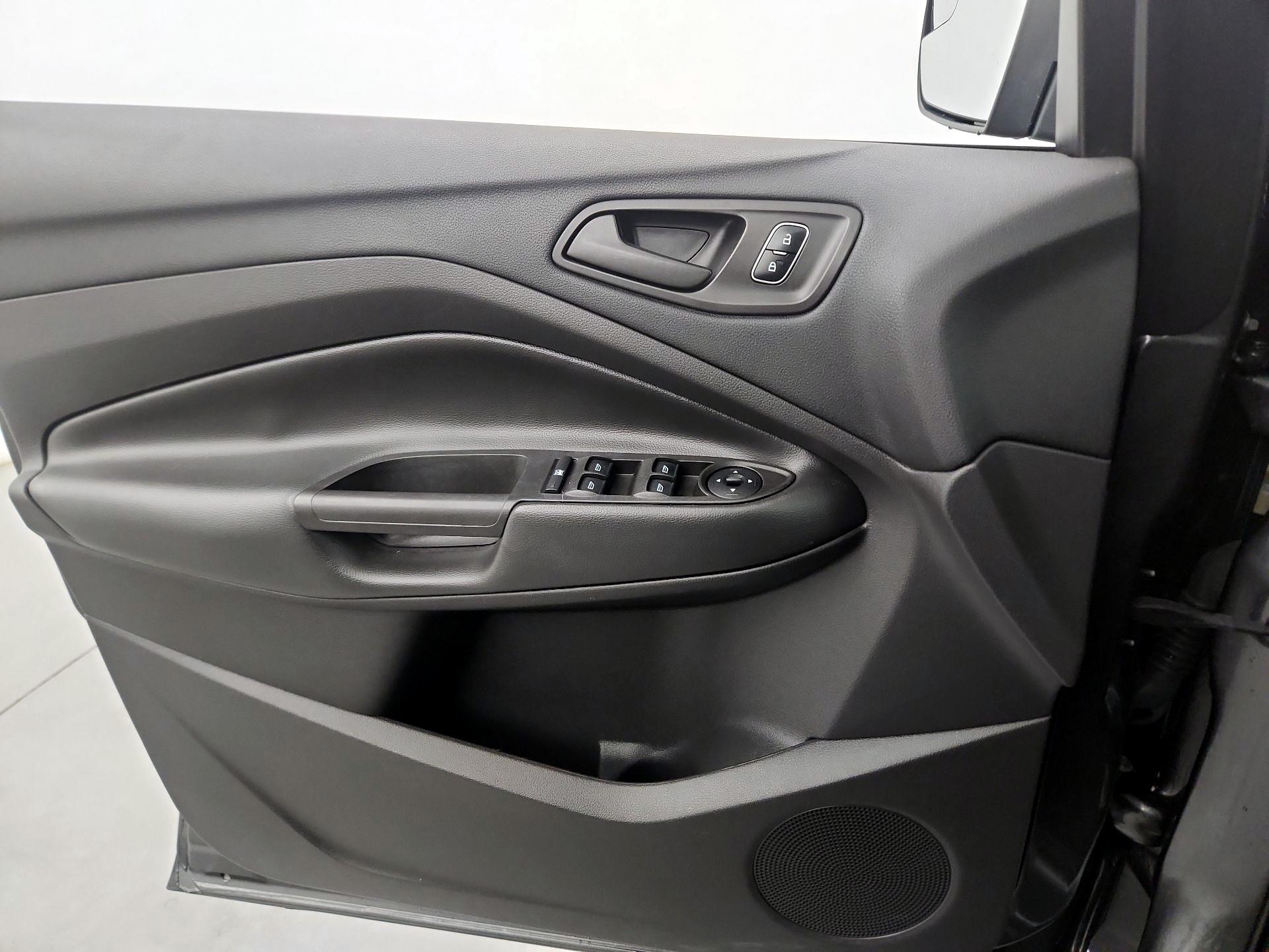 Thumbnail: 2017 Ford Escape - 10