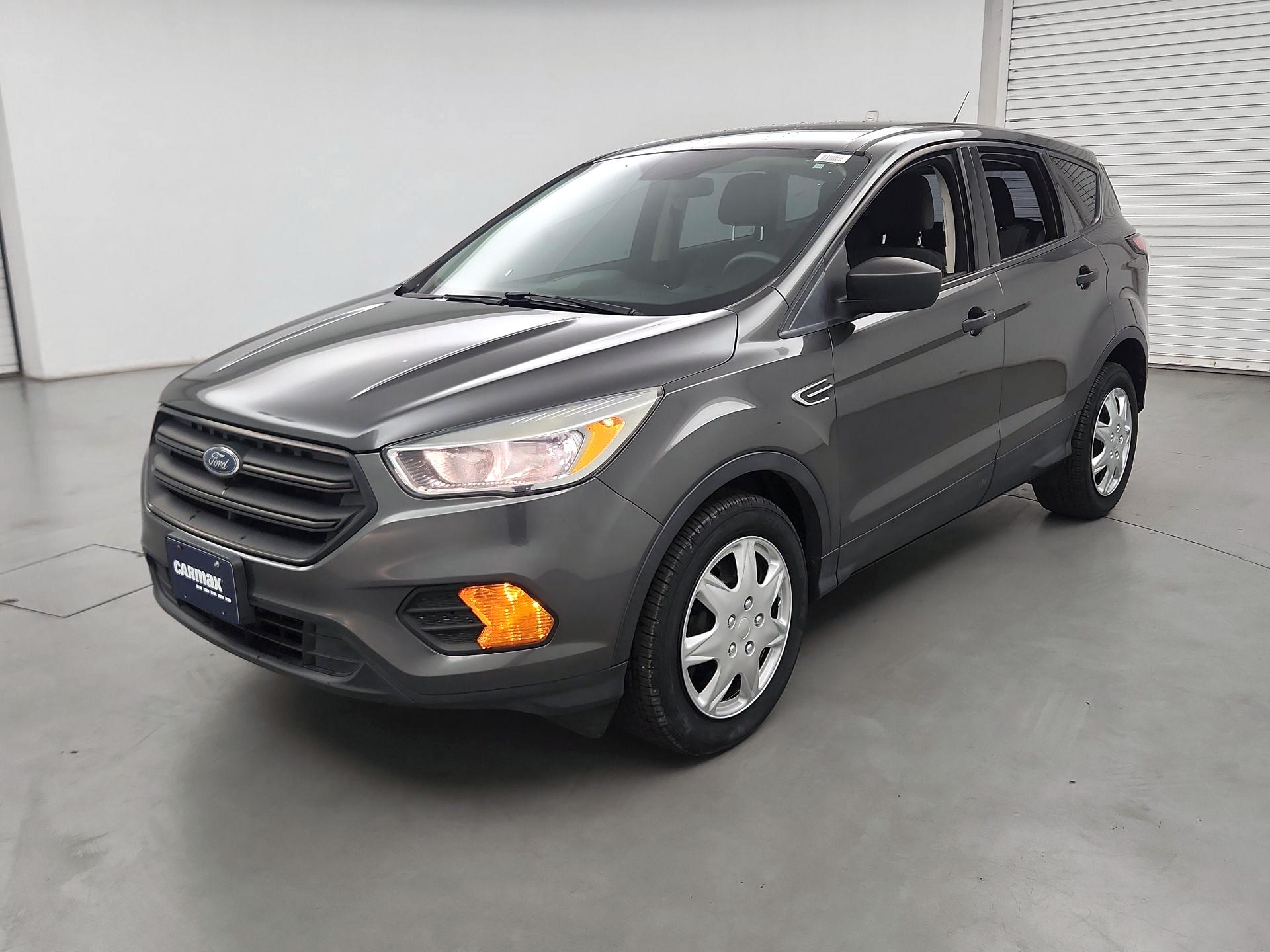 Thumbnail: 2017 Ford Escape - 3