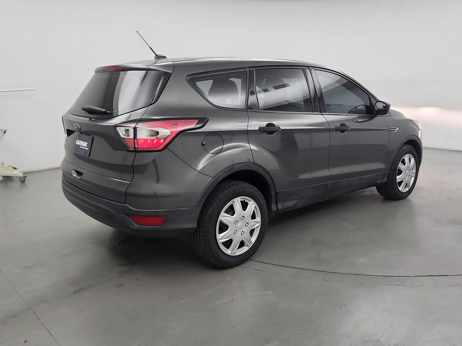 Thumbnail: 2017 Ford Escape - 5