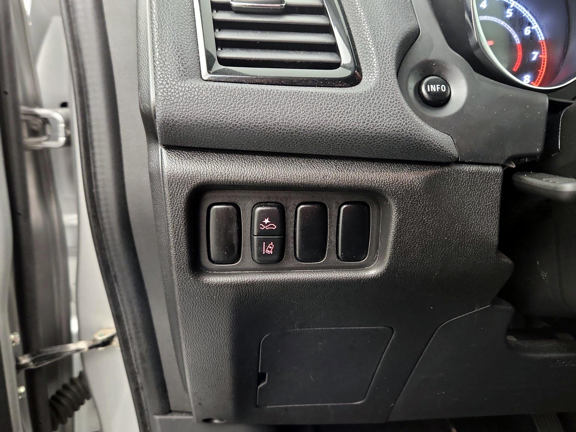 Thumbnail: 2022 Mitsubishi Outlander Sport - 11