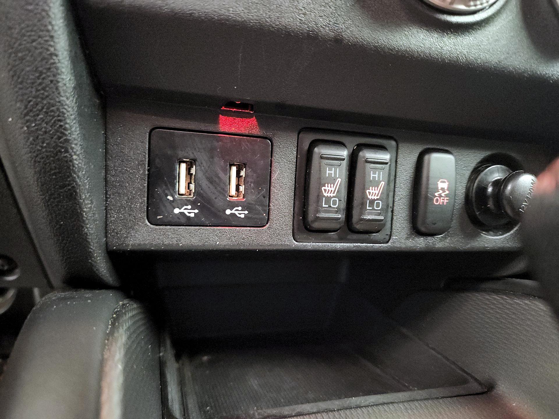 Thumbnail: 2022 Mitsubishi Outlander Sport - 16