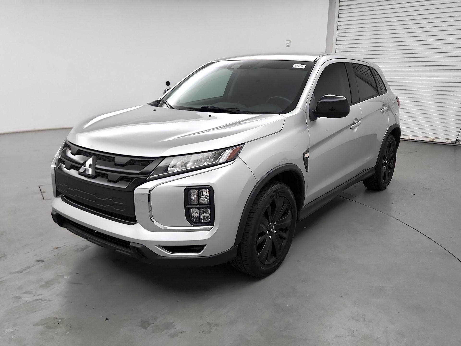 Thumbnail: 2022 Mitsubishi Outlander Sport - 3