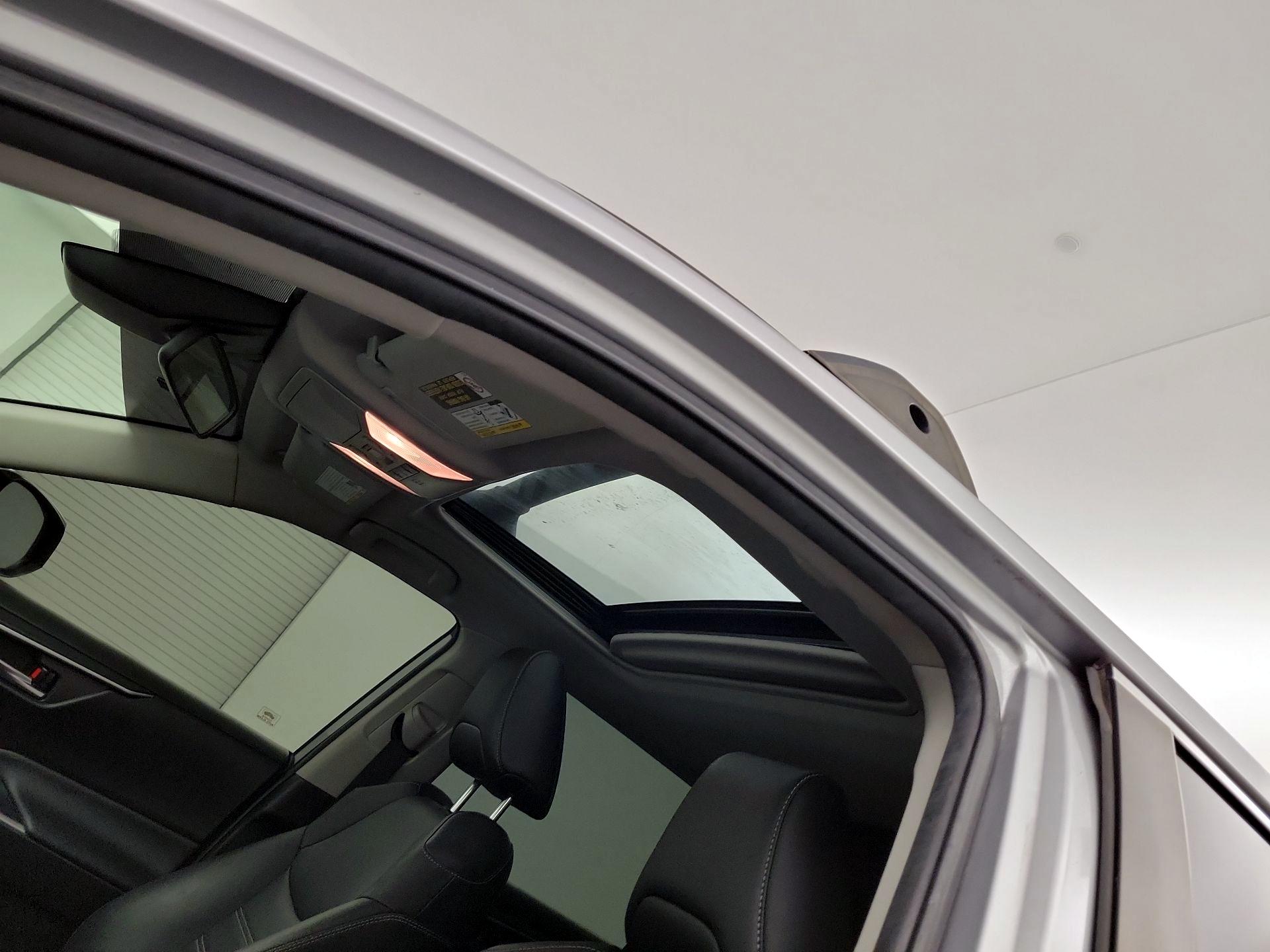 Thumbnail: 2020 Toyota RAV4 - 17