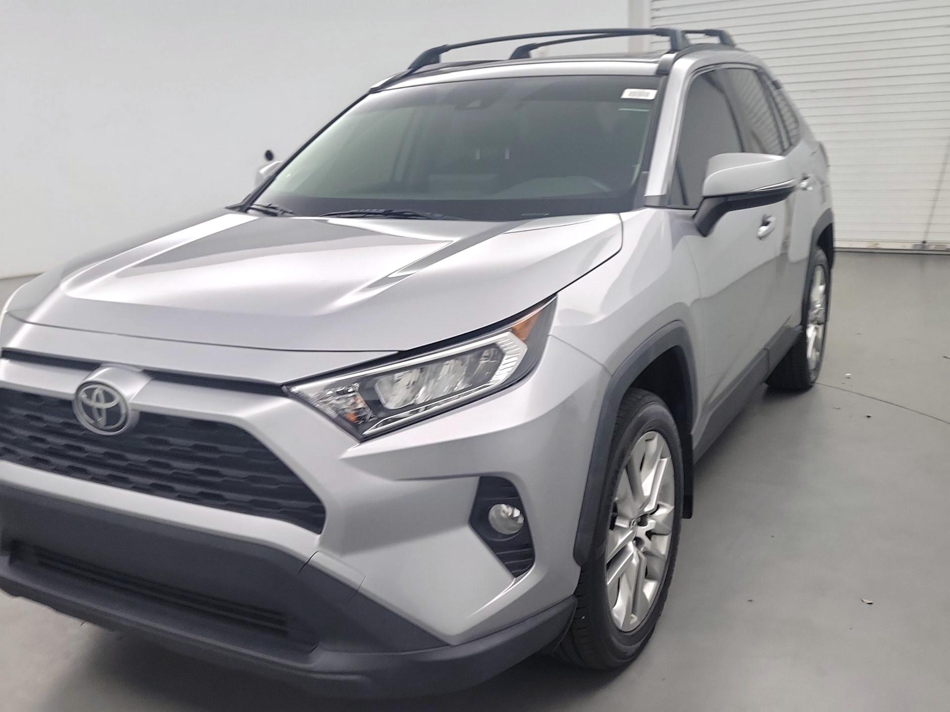 Thumbnail: 2020 Toyota RAV4 - 3