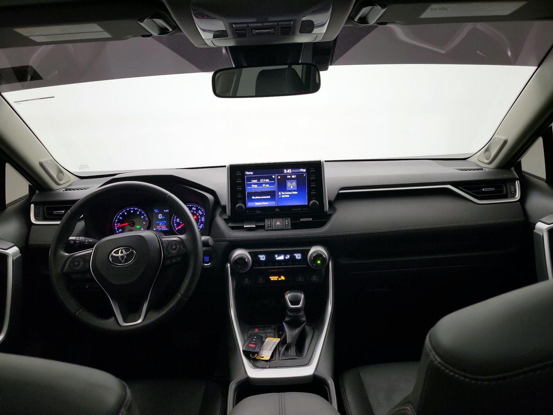 Thumbnail: 2020 Toyota RAV4 - 8