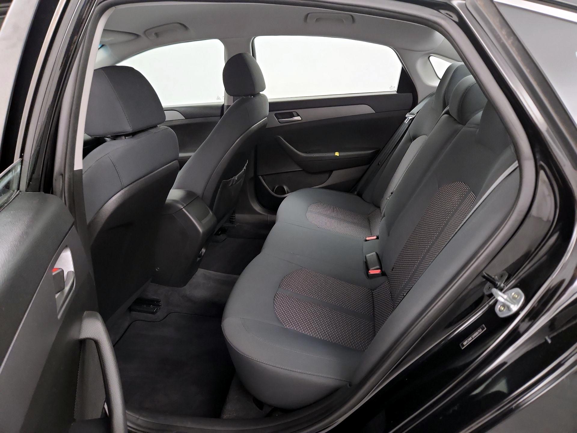 Thumbnail: 2018 Hyundai Sonata - 17