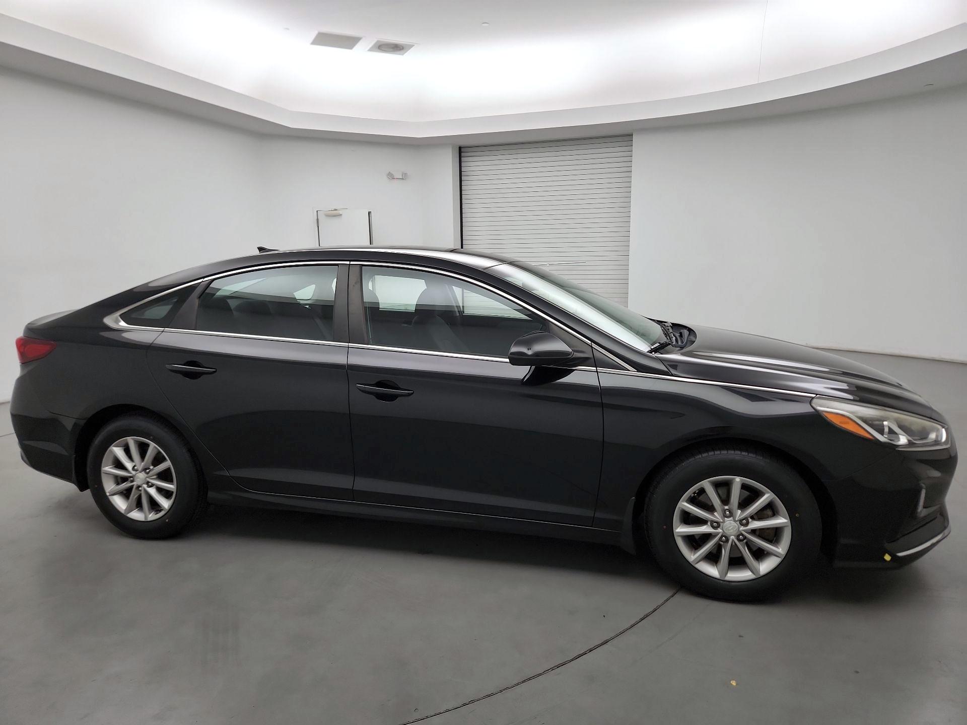 Thumbnail: 2018 Hyundai Sonata - 4