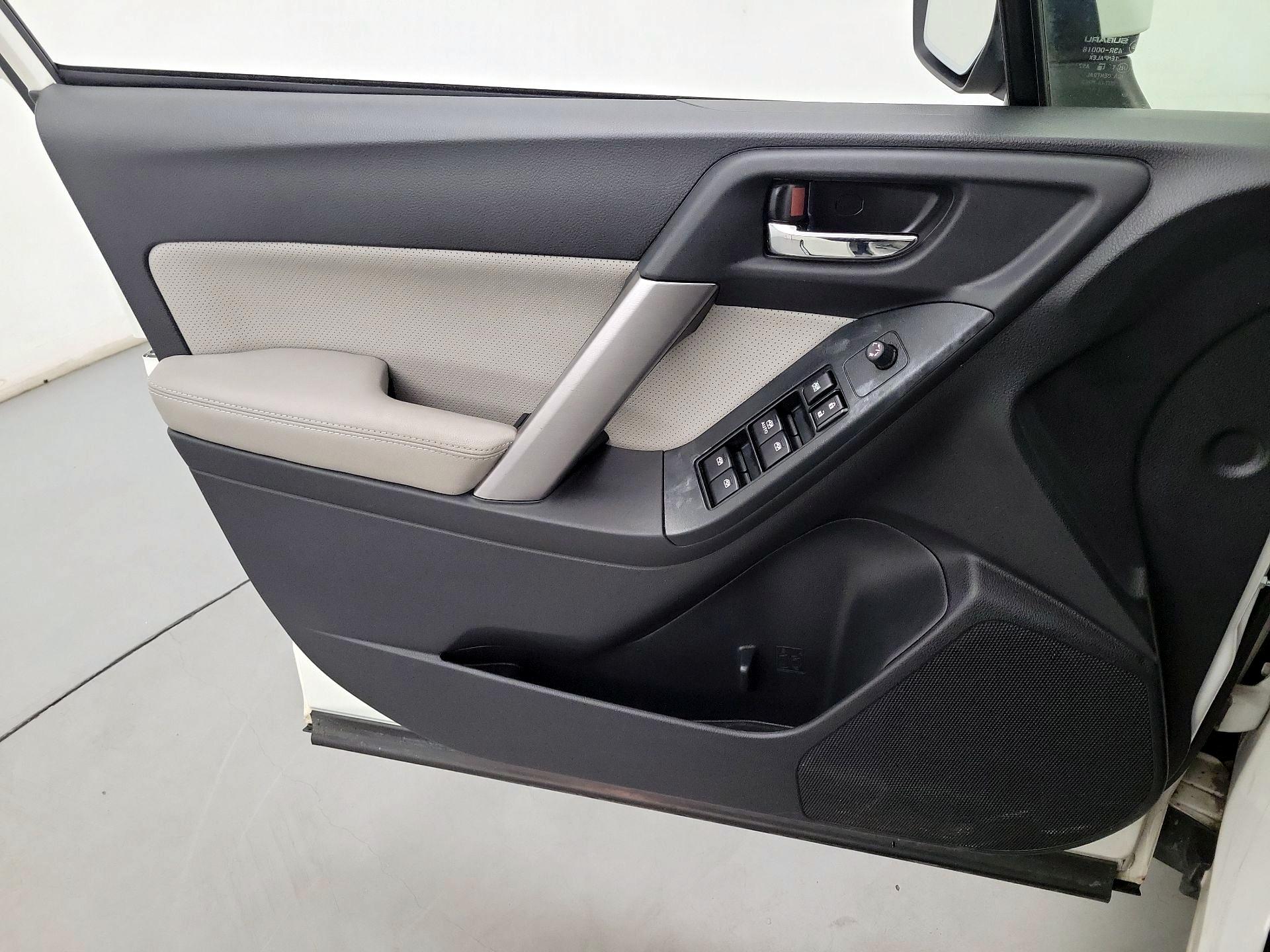 Thumbnail: 2015 Subaru Forester - 12