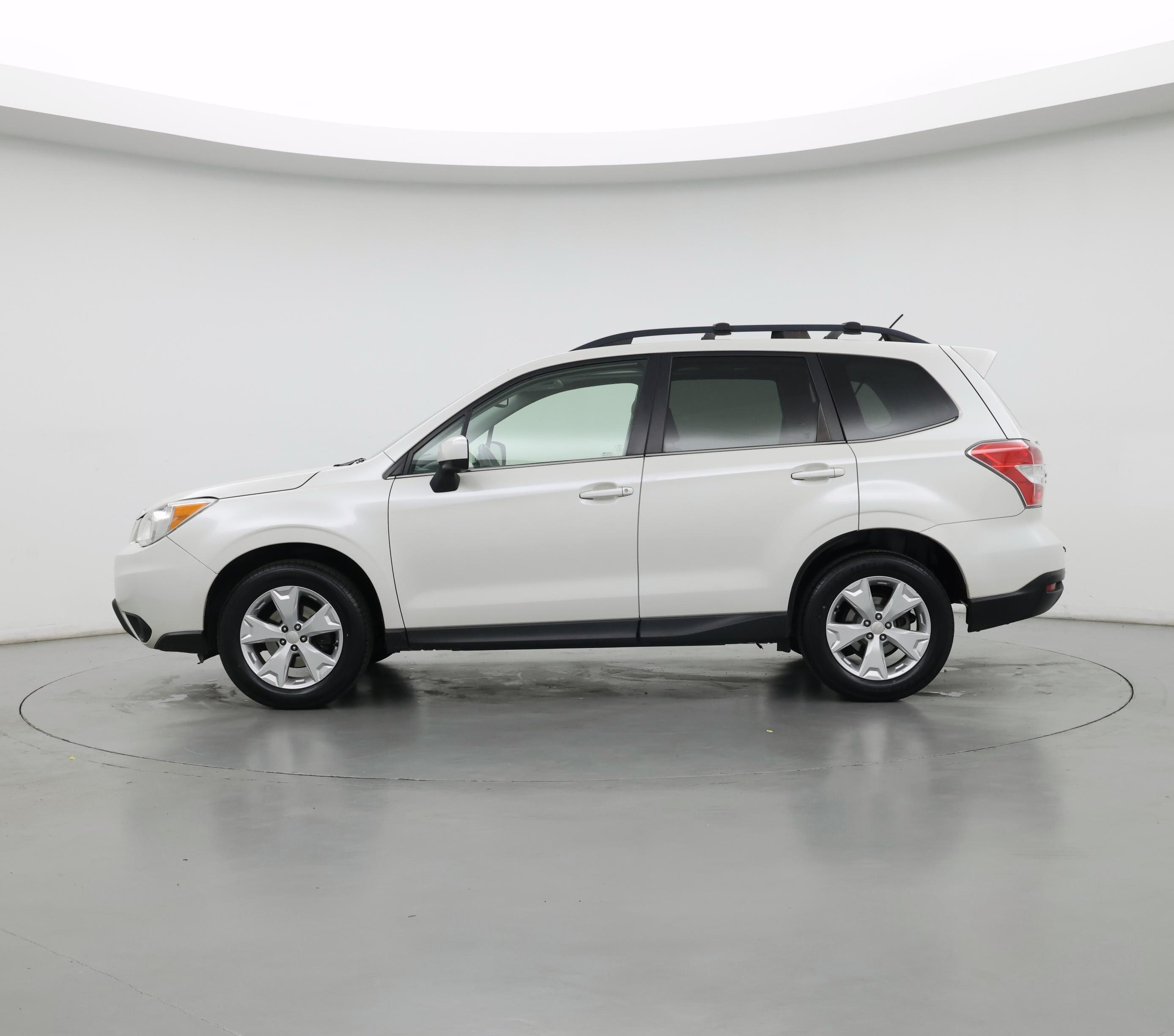 Thumbnail: 2015 Subaru Forester - 3