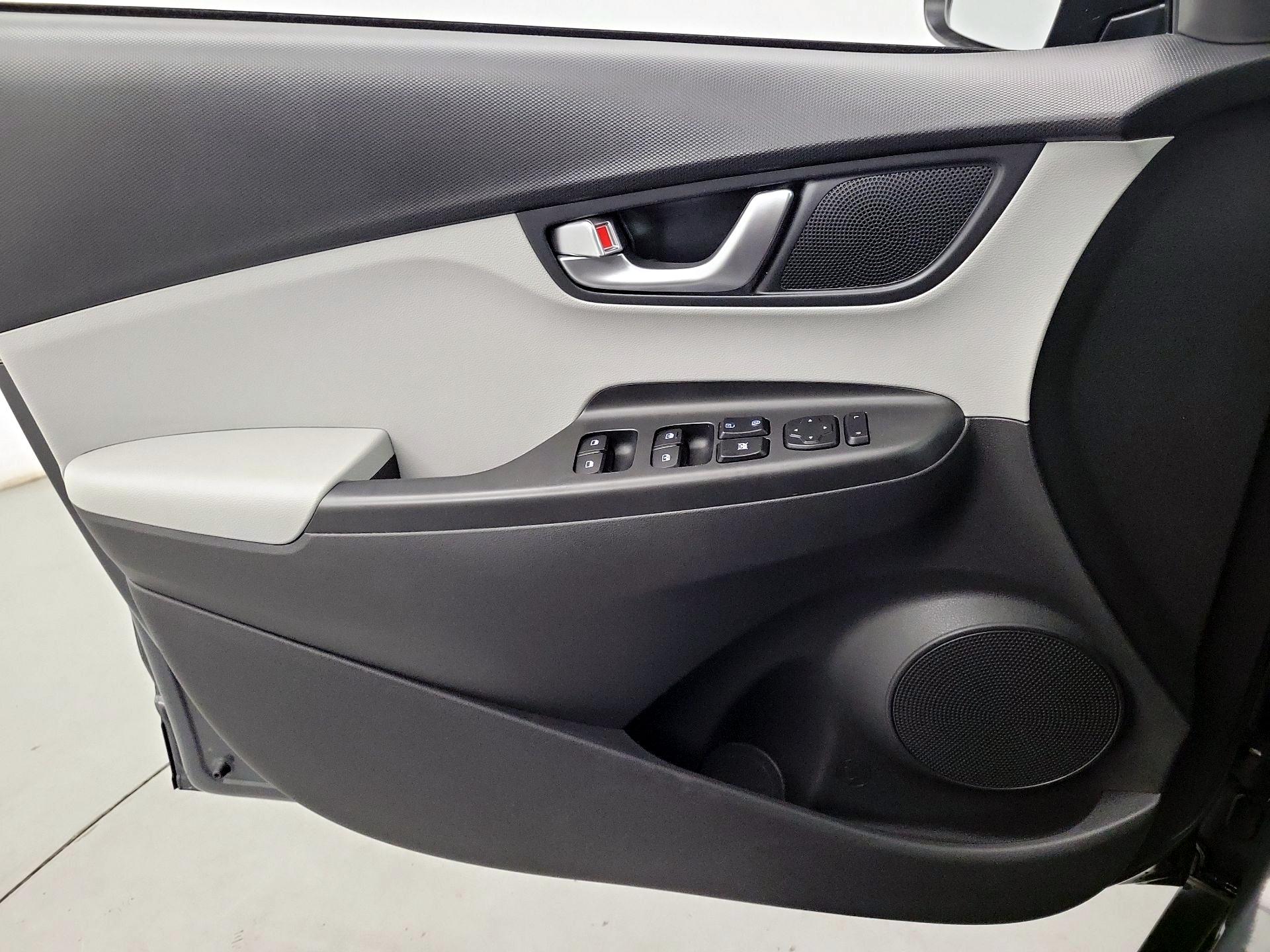 Thumbnail: 2023 Hyundai Kona - 10