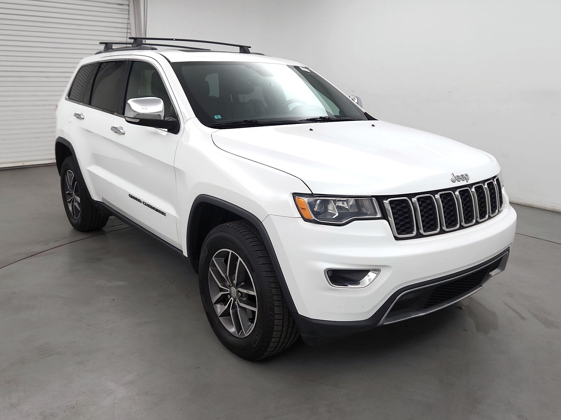 Thumbnail: 2017 Jeep Grand Cherokee - 1