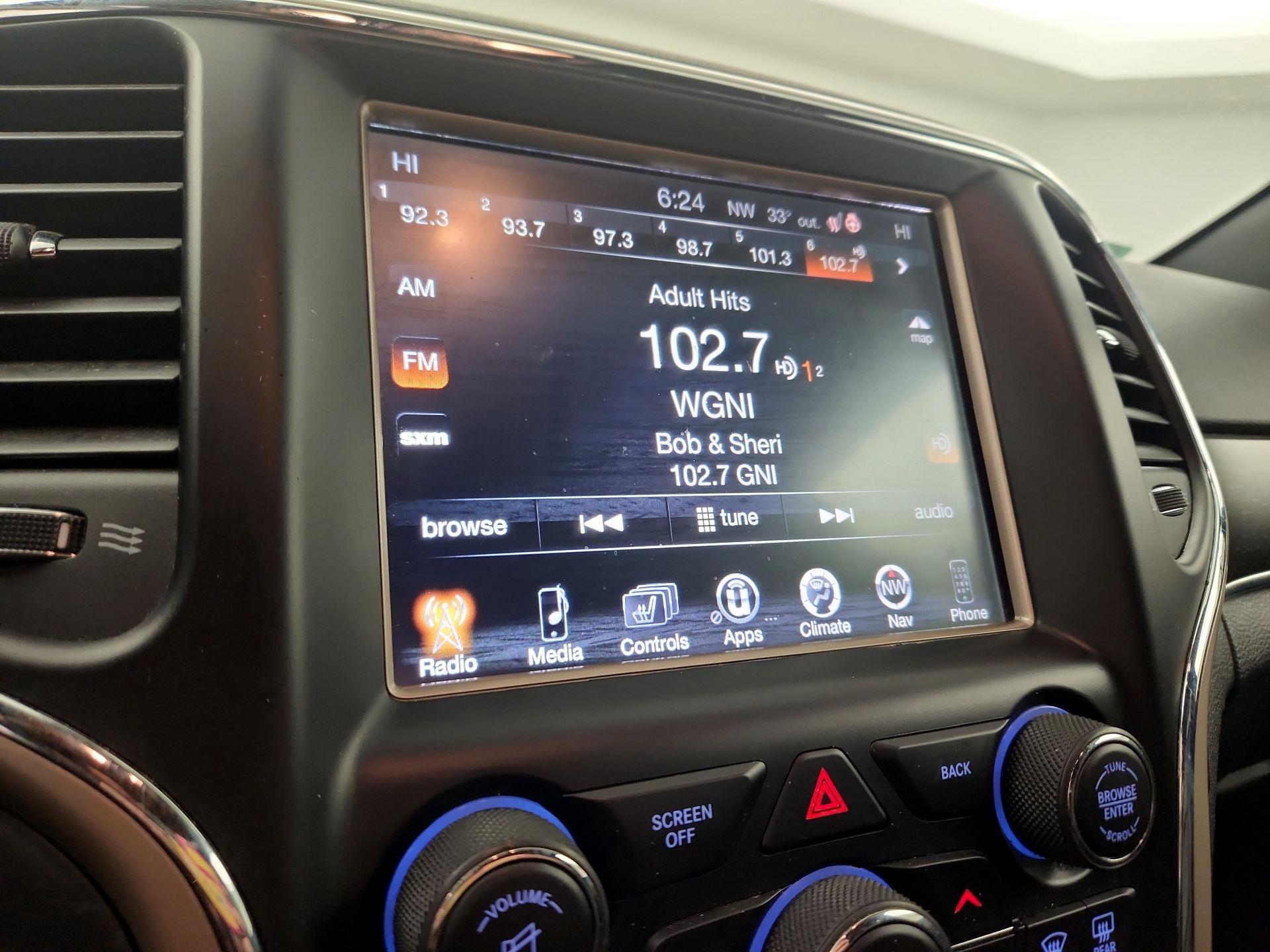 Thumbnail: 2017 Jeep Grand Cherokee - 14