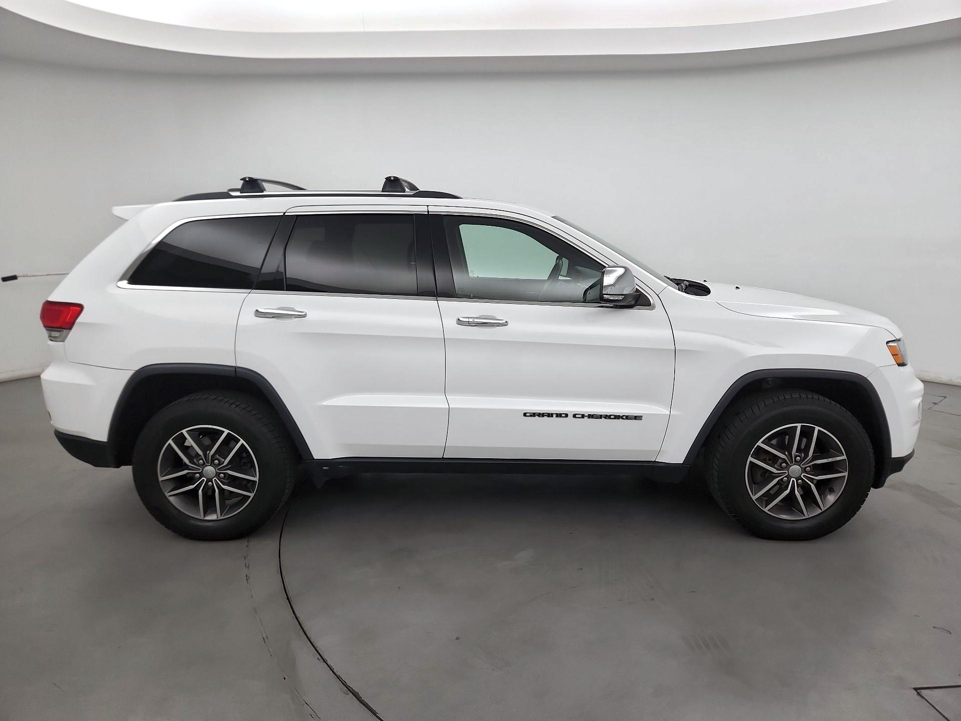 Thumbnail: 2017 Jeep Grand Cherokee - 4