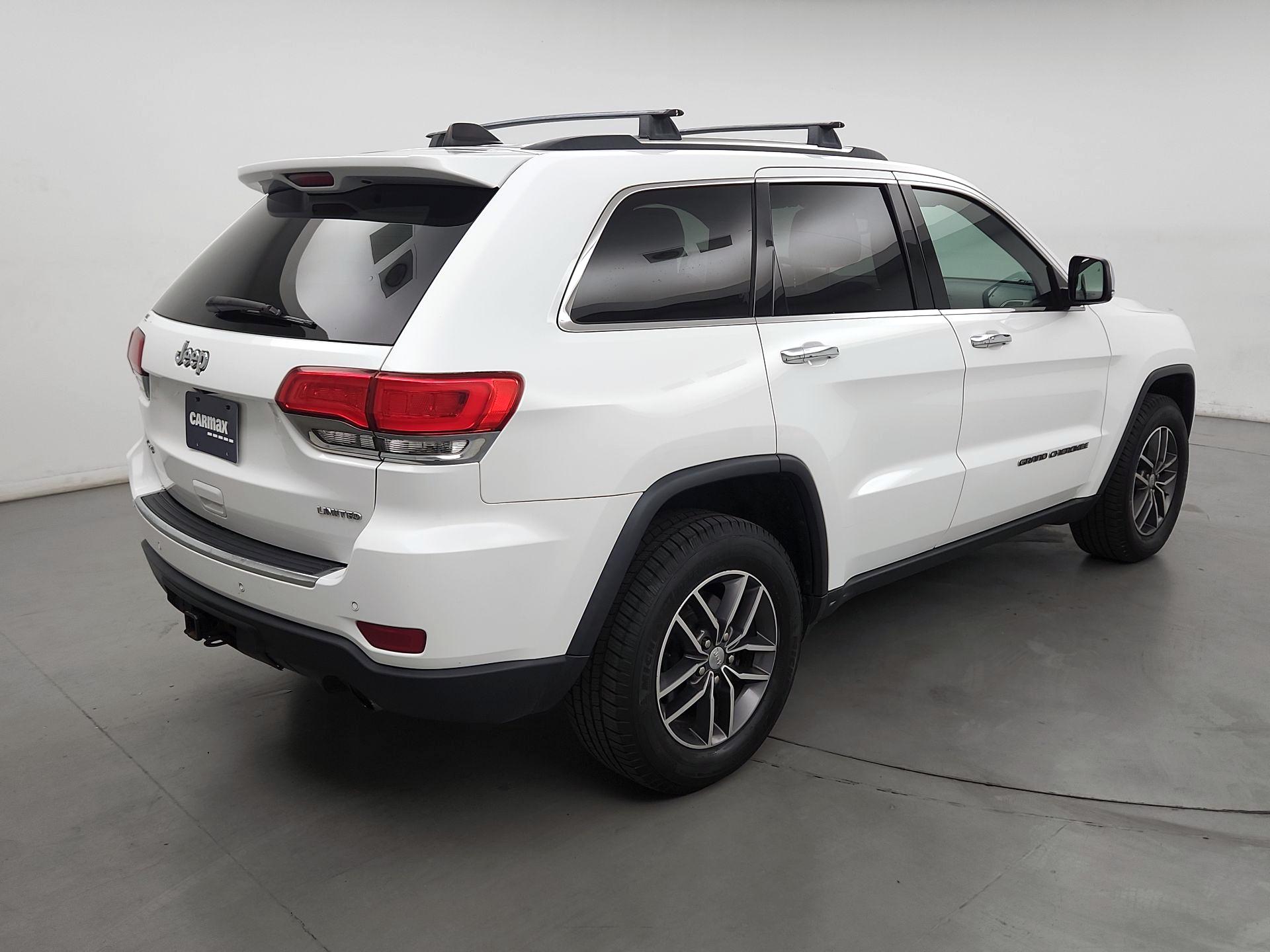Thumbnail: 2017 Jeep Grand Cherokee - 5