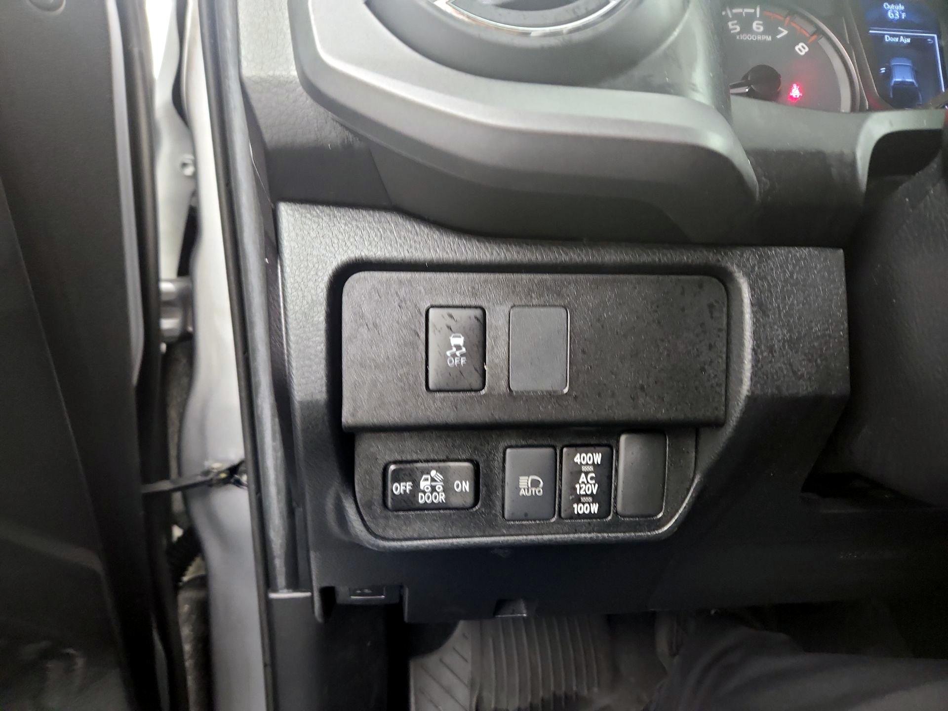 Thumbnail: 2021 Toyota Tacoma - 11