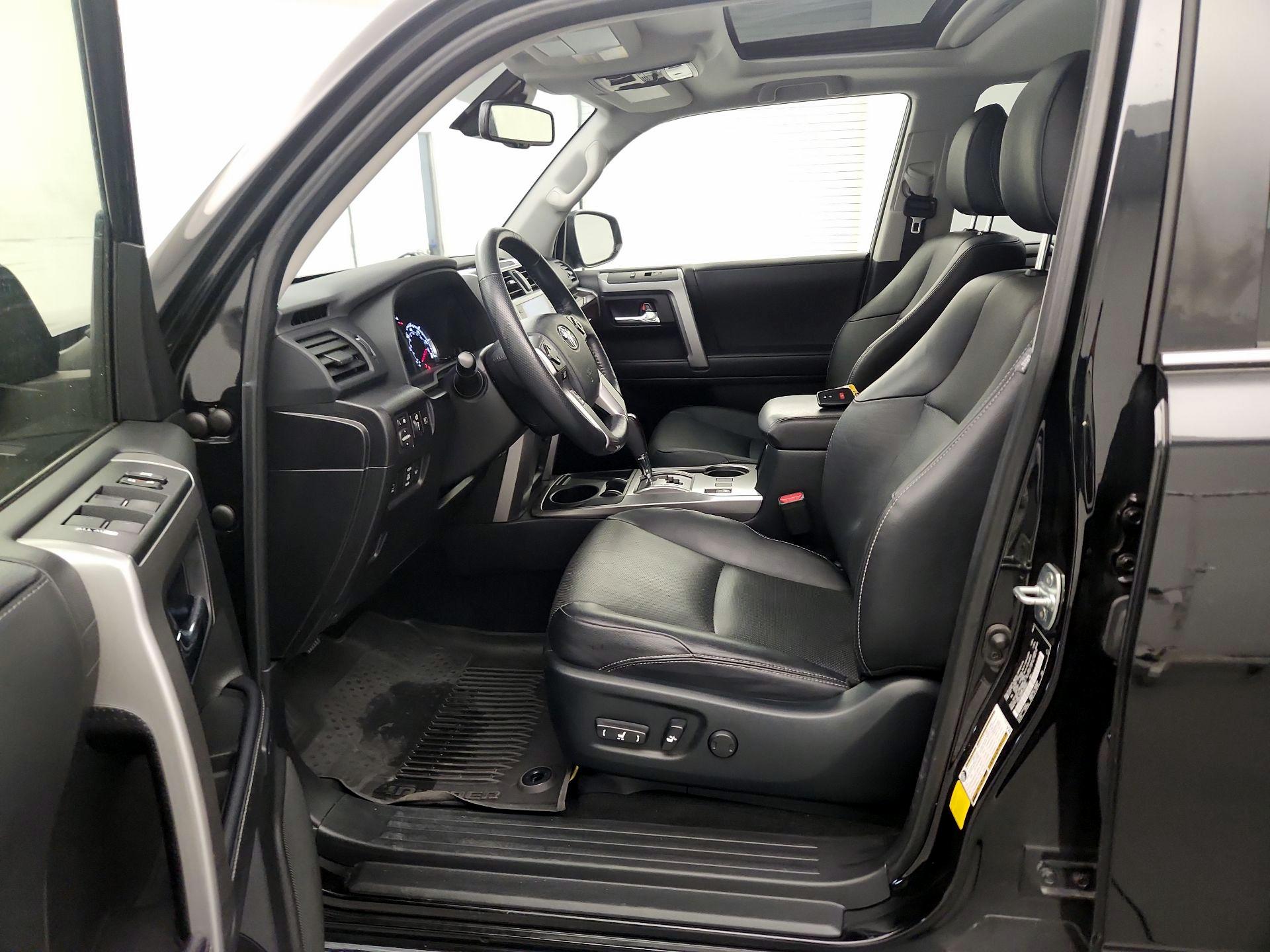 Thumbnail: 2023 Toyota 4Runner - 9