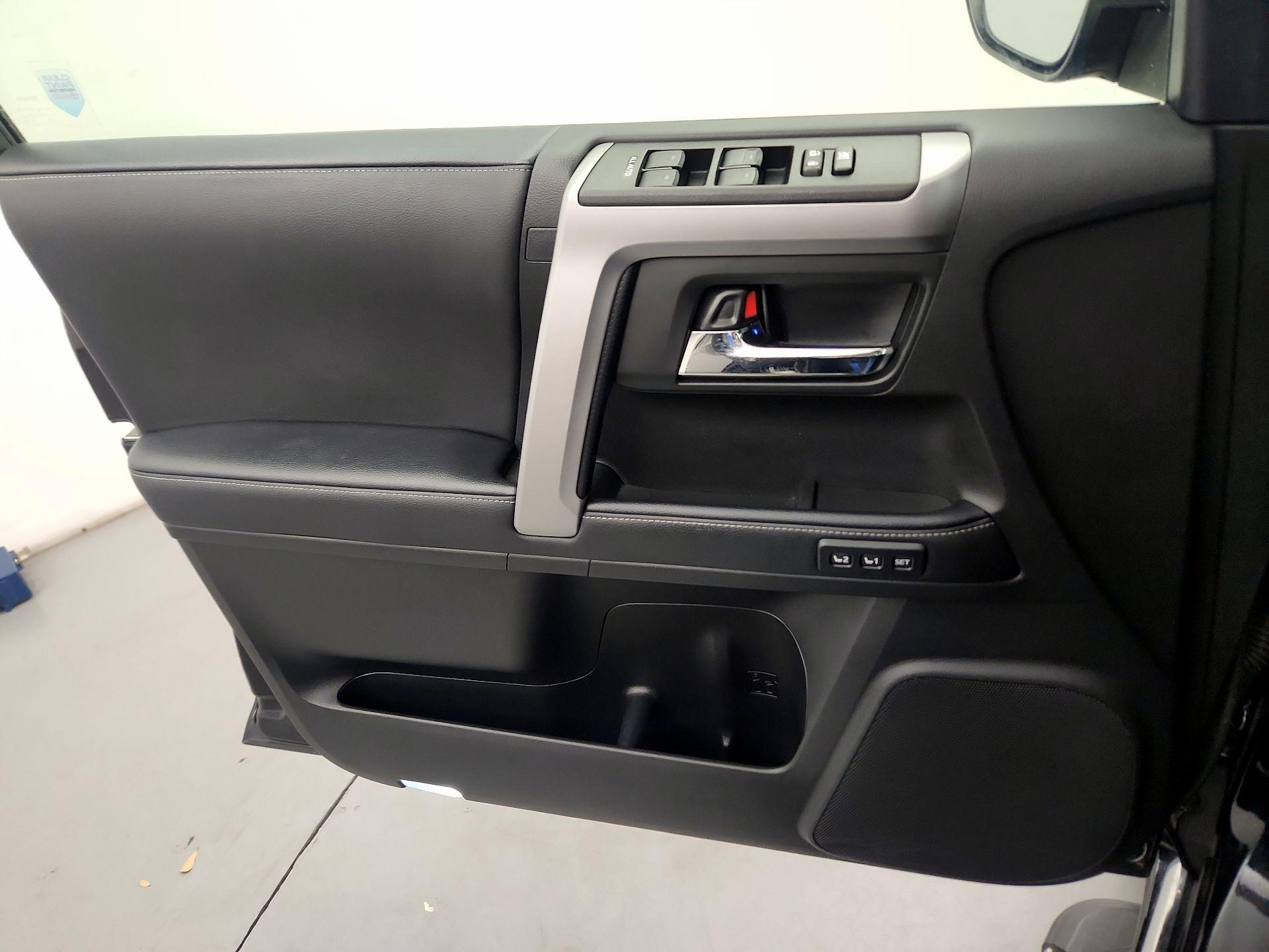 Thumbnail: 2023 Toyota 4Runner - 10