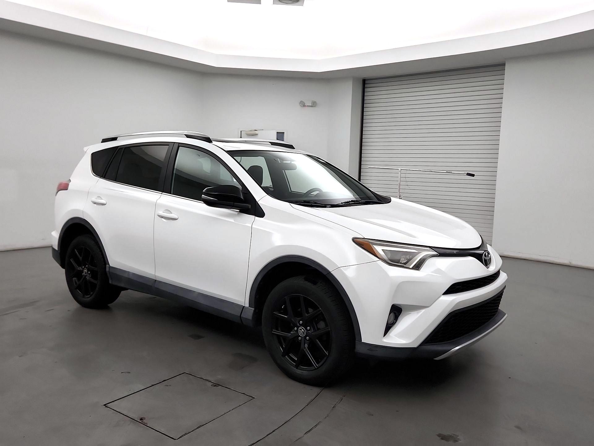 Thumbnail: 2016 Toyota RAV4 - 1