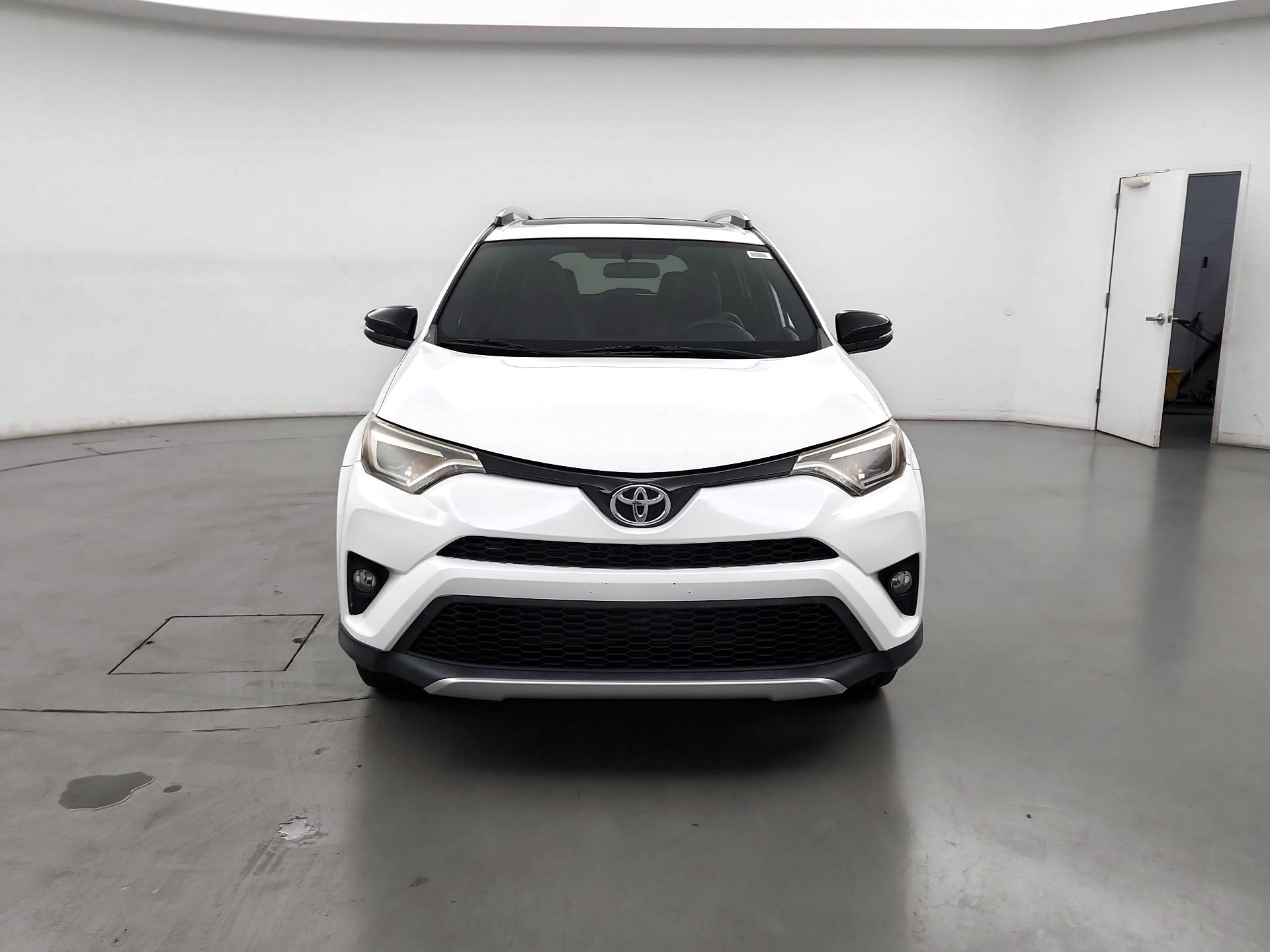 Thumbnail: 2016 Toyota RAV4 - 2