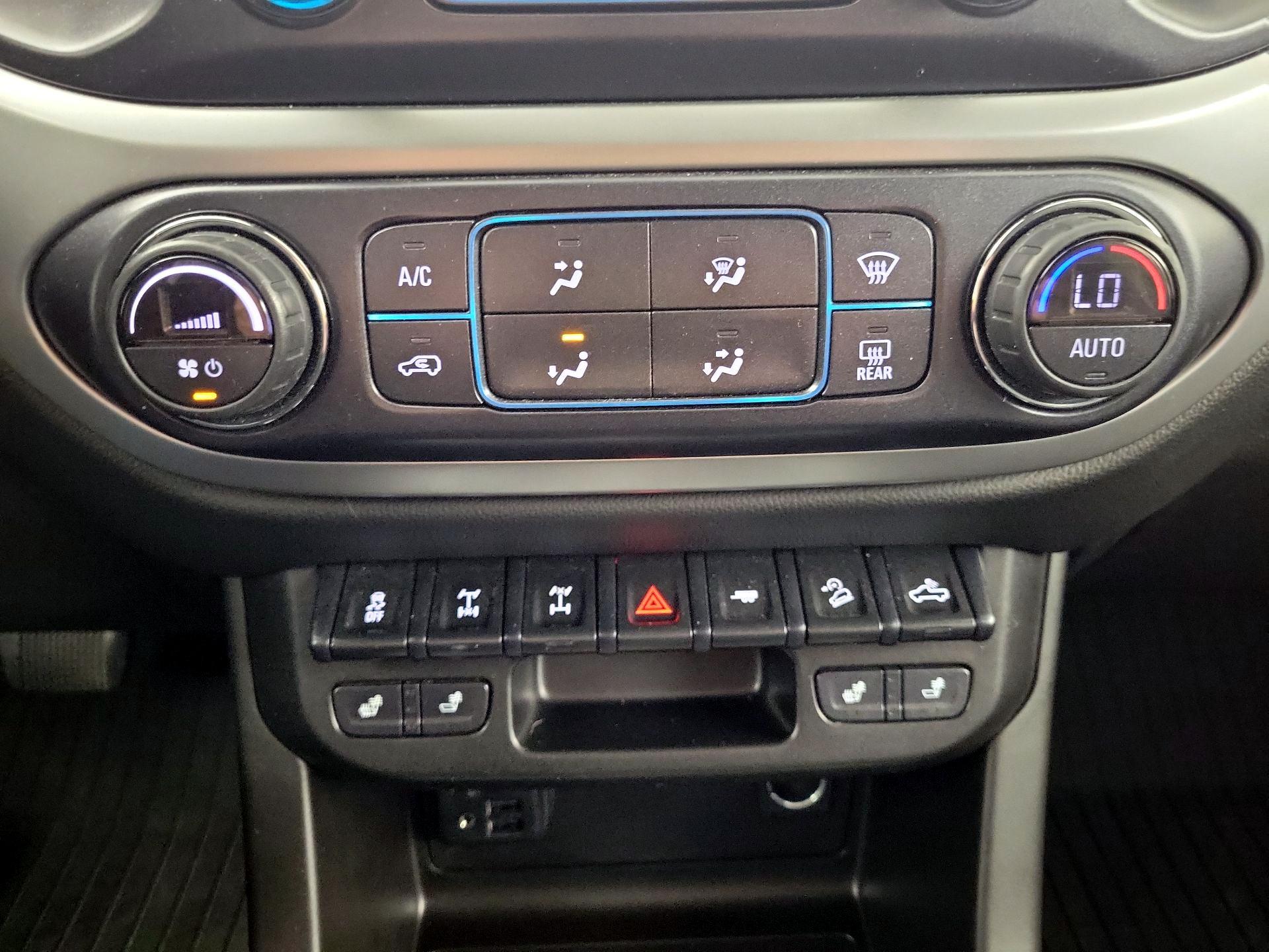 Thumbnail: 2021 Chevrolet Colorado - 14