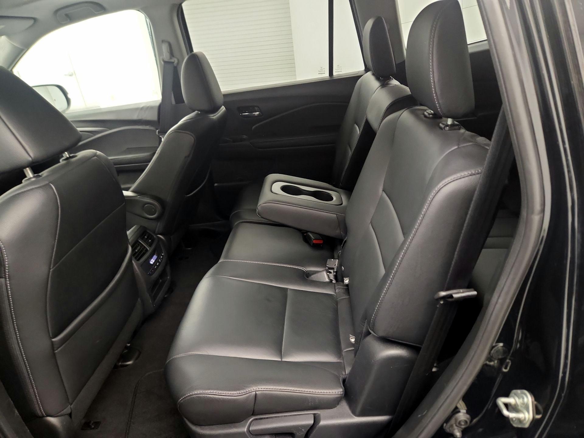 Thumbnail: 2016 Honda Pilot - 18