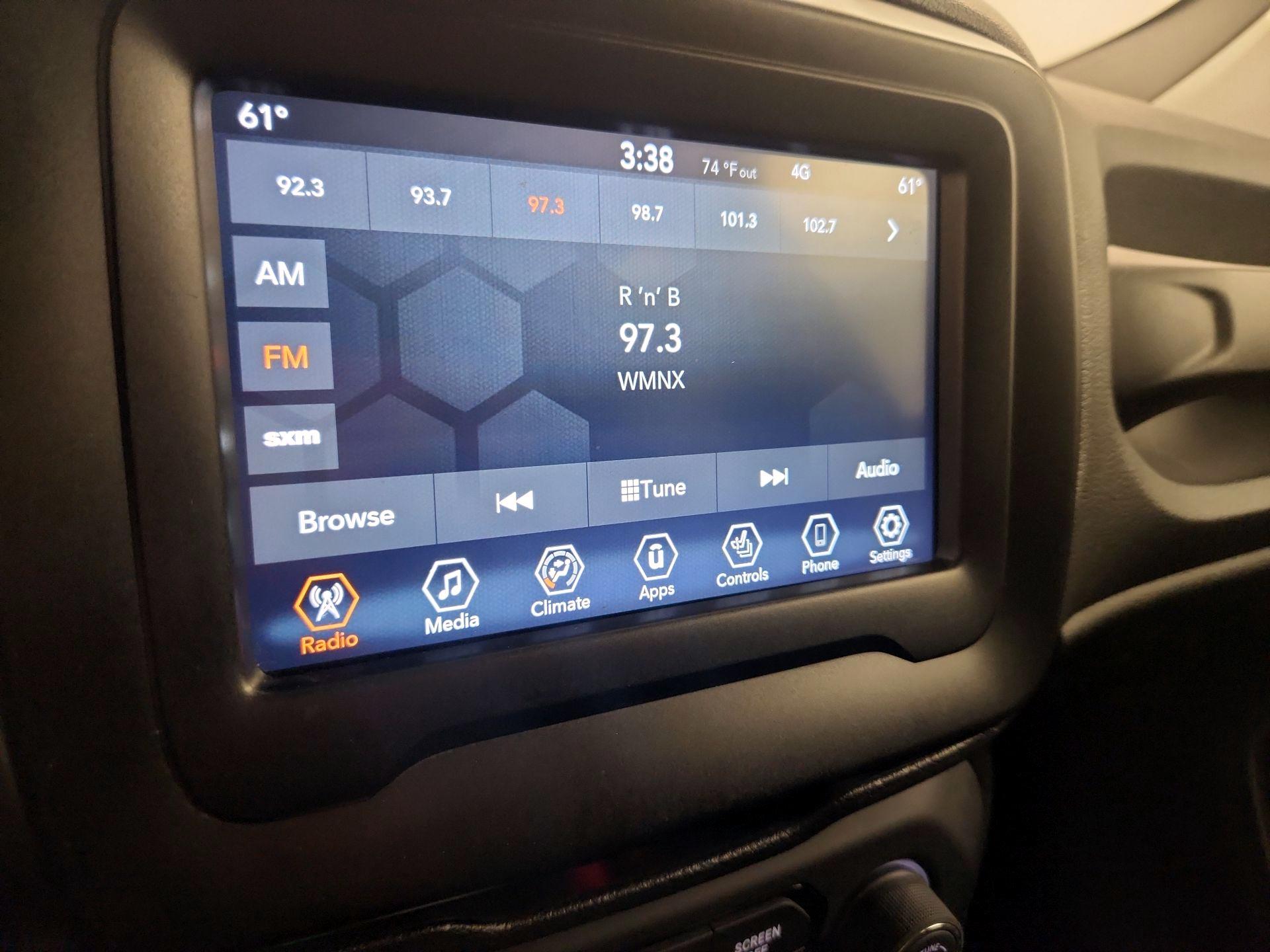 Thumbnail: 2021 Jeep Renegade - 13