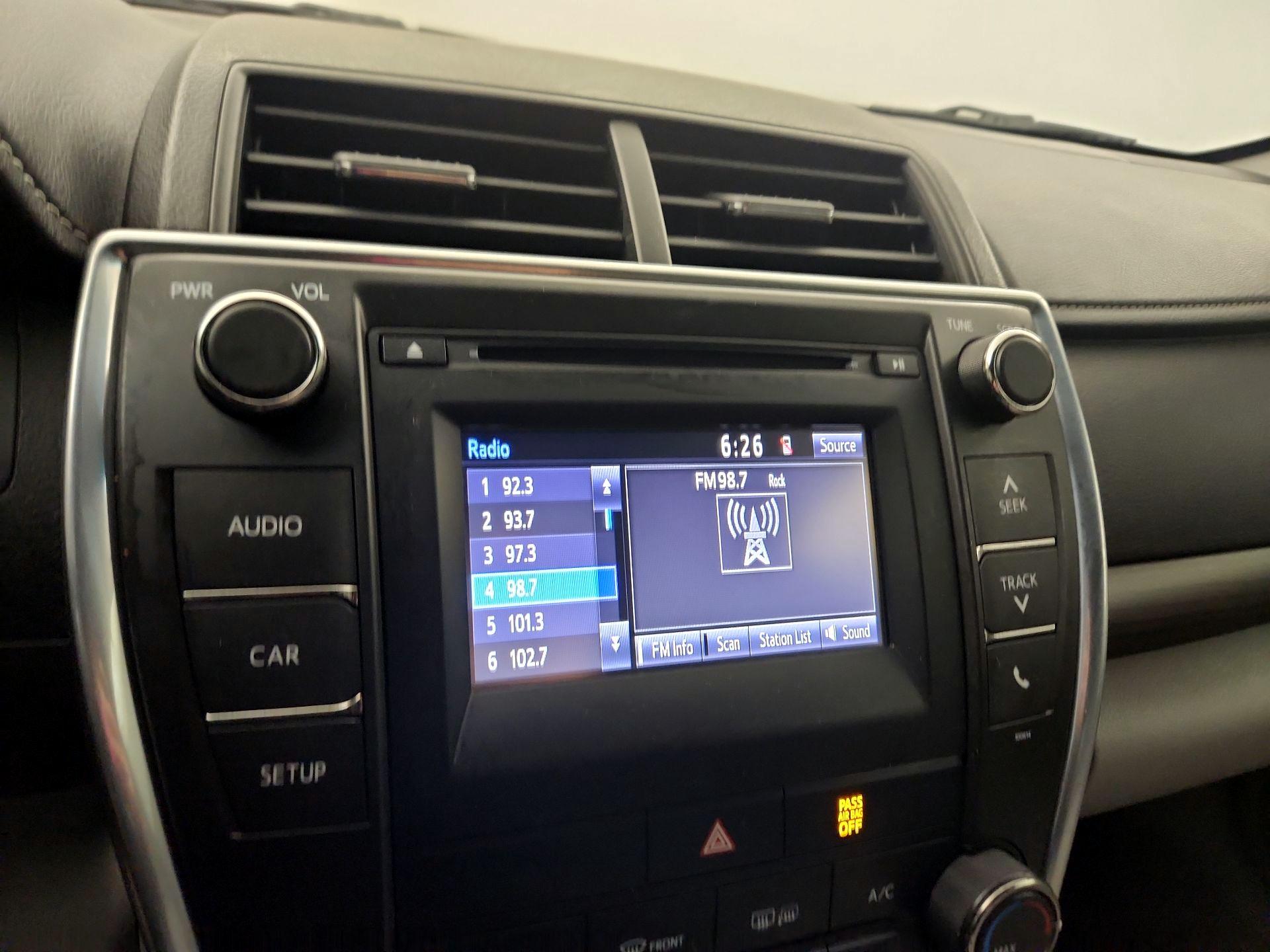 Thumbnail: 2016 Toyota Camry - 13