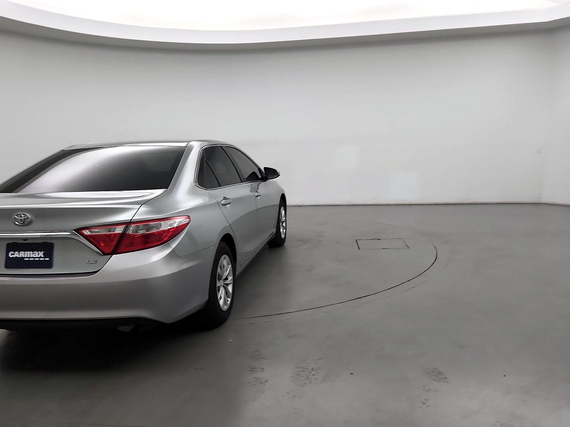 Thumbnail: 2016 Toyota Camry - 5