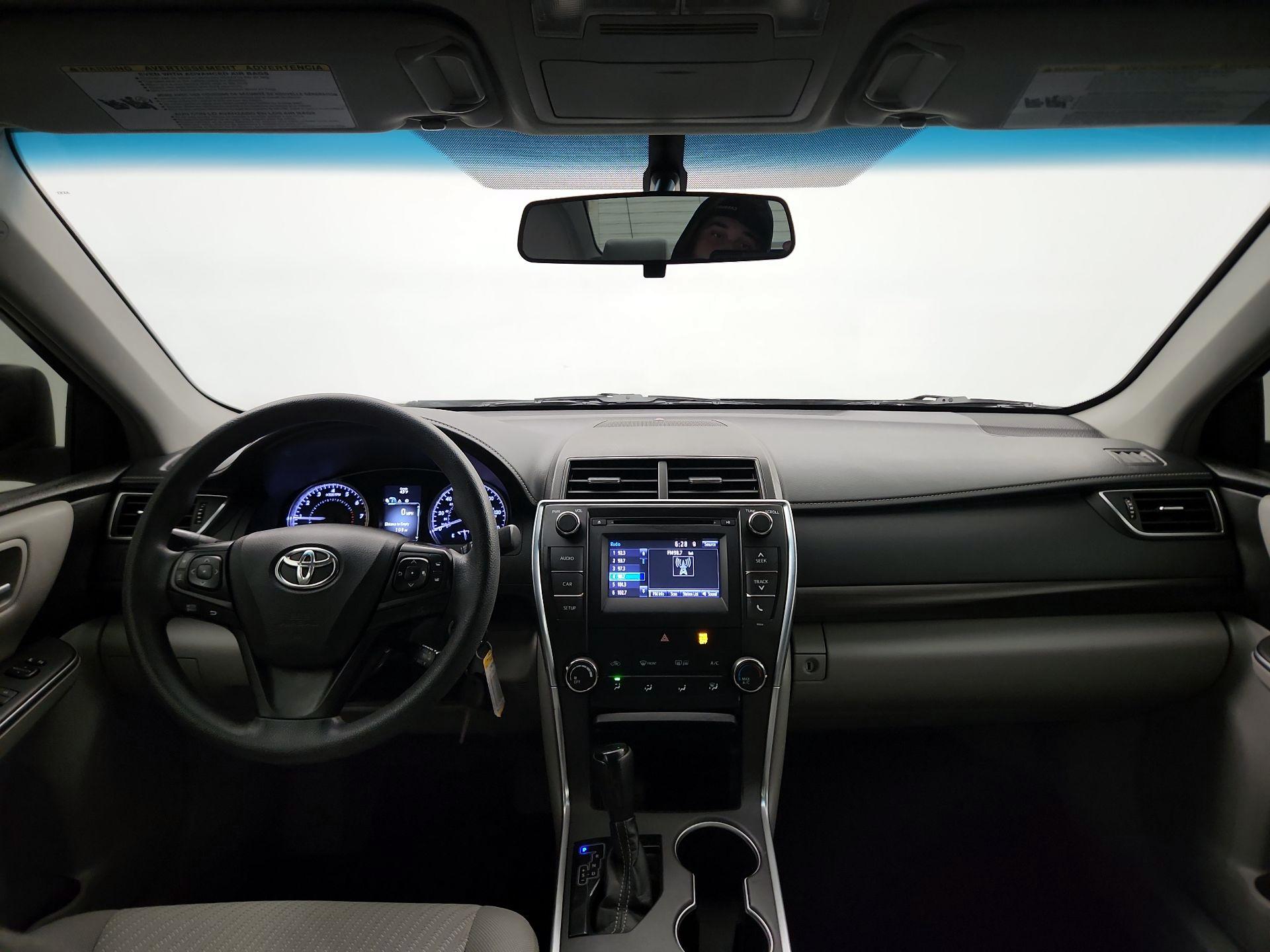 Thumbnail: 2016 Toyota Camry - 8