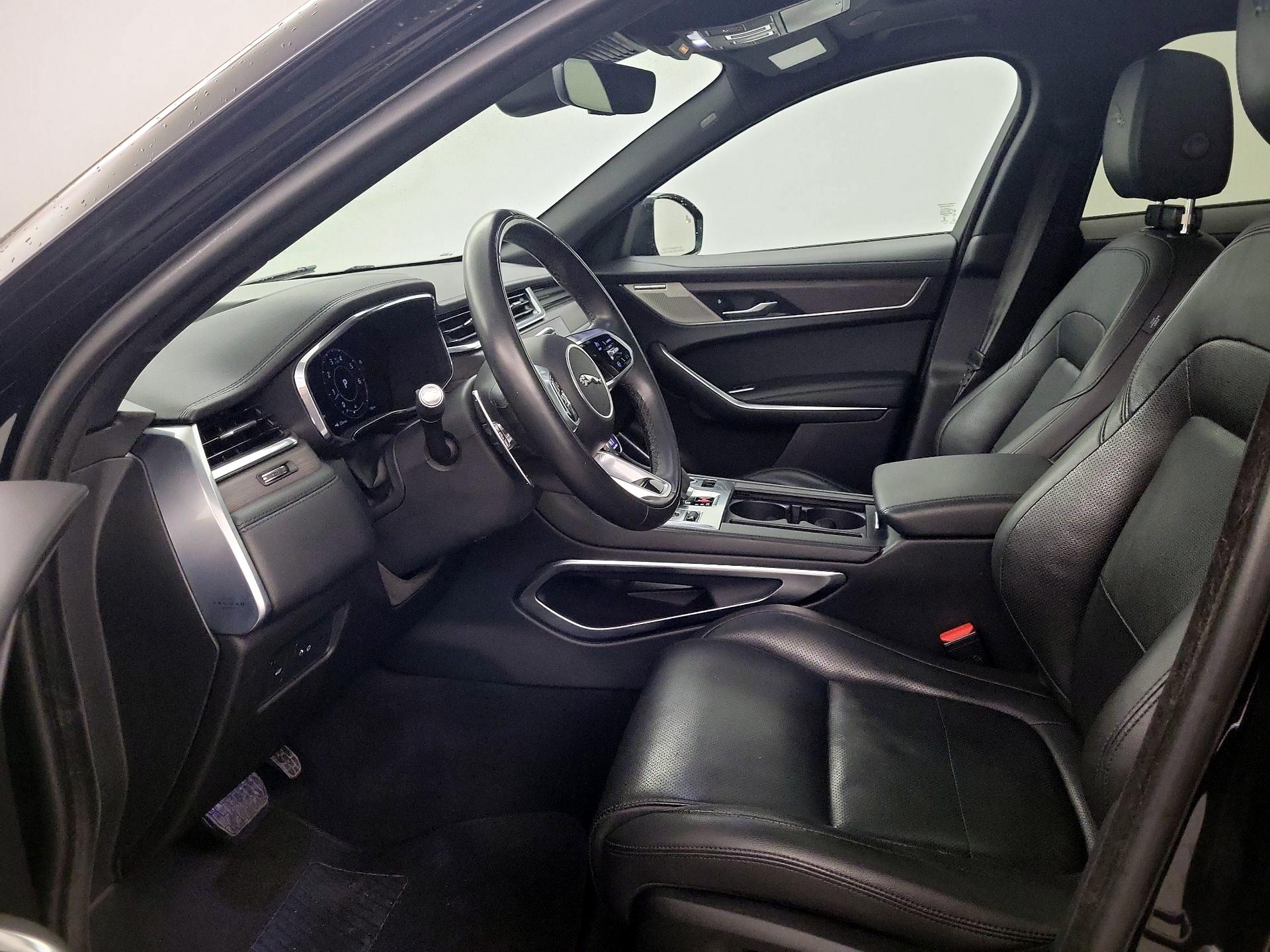 Thumbnail: 2021 Jaguar F-Pace - 11