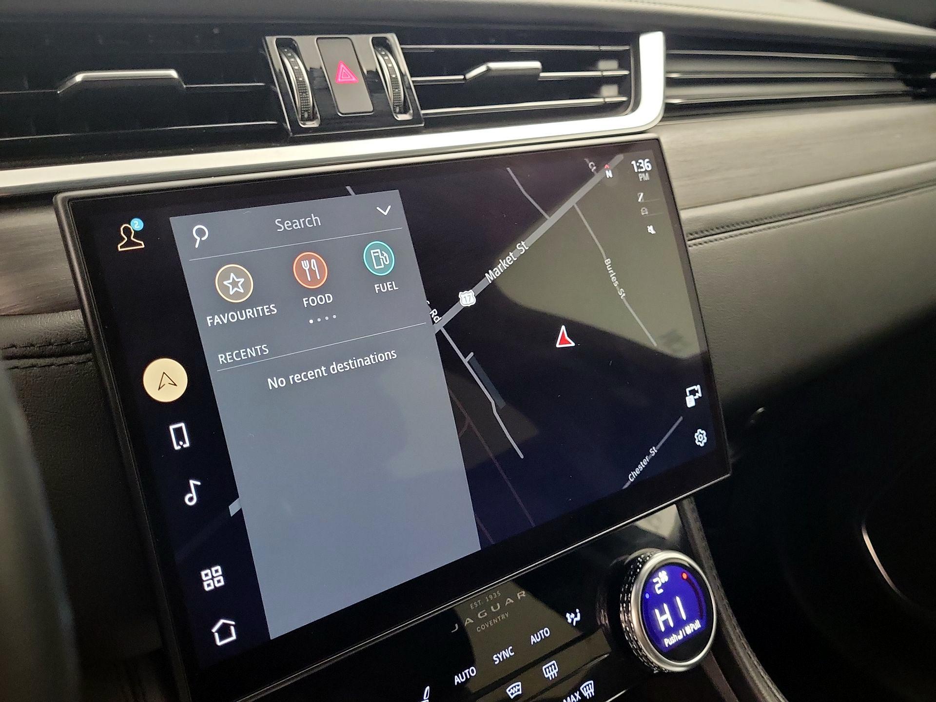 Thumbnail: 2021 Jaguar F-Pace - 14