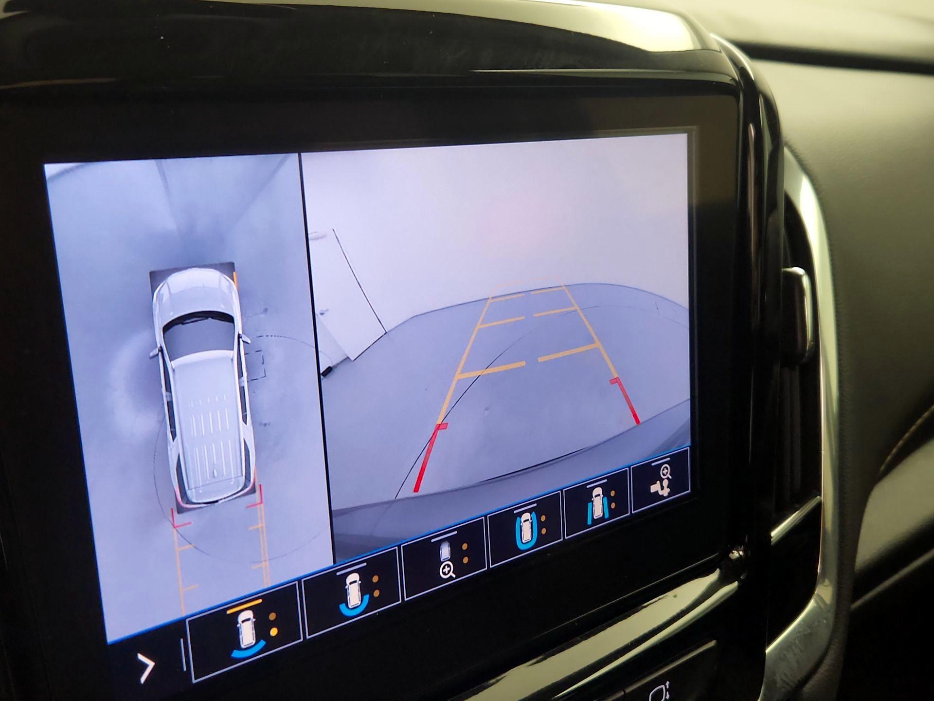 Thumbnail: 2020 Chevrolet Traverse - 13