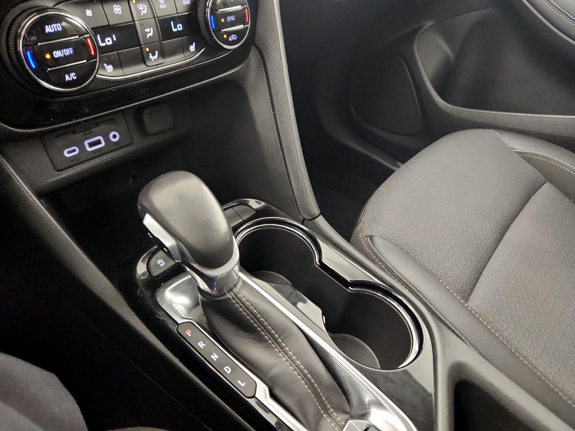 Thumbnail: 2022 Buick Encore GX - 15