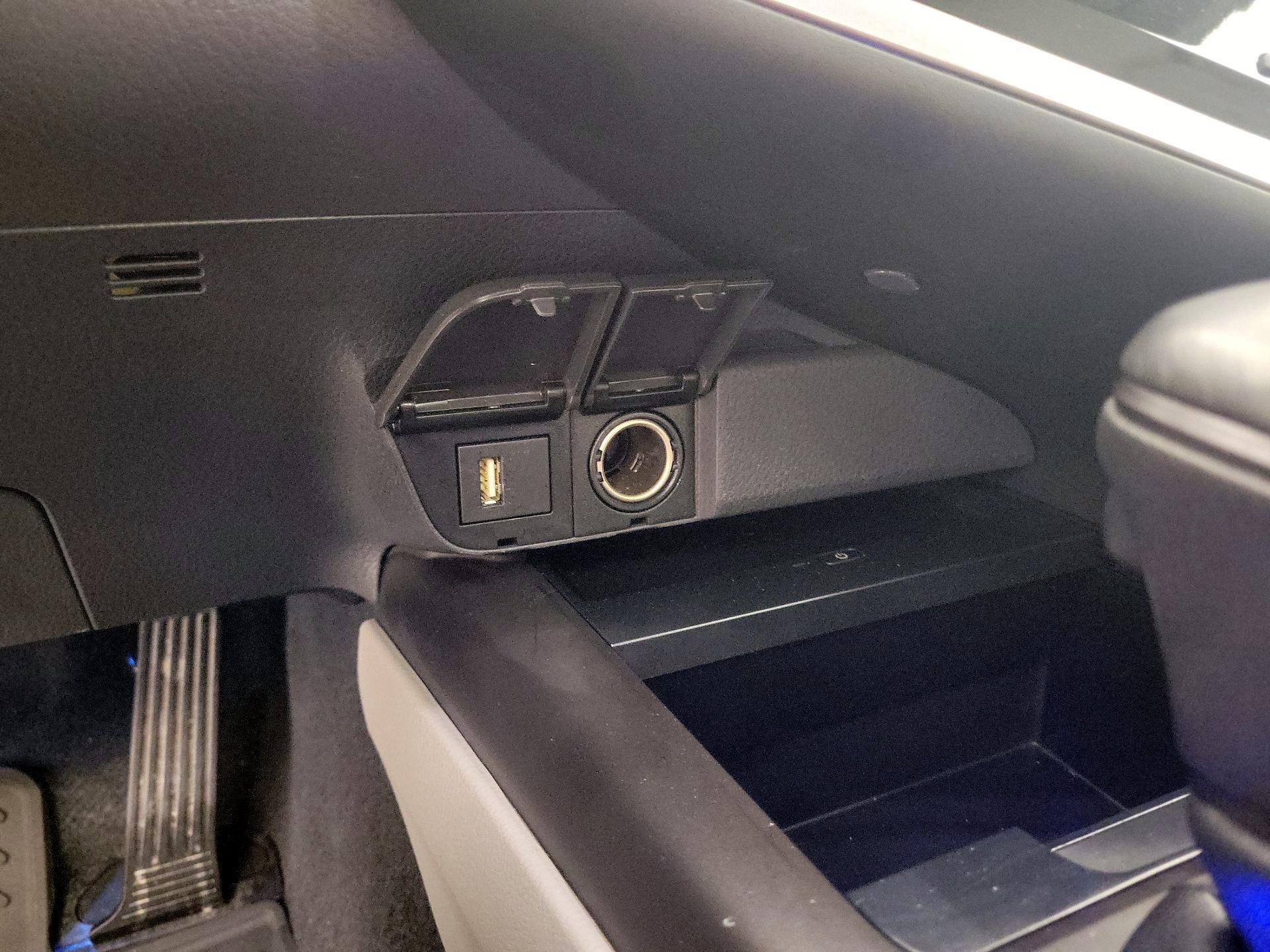 Thumbnail: 2023 Toyota Camry - 17