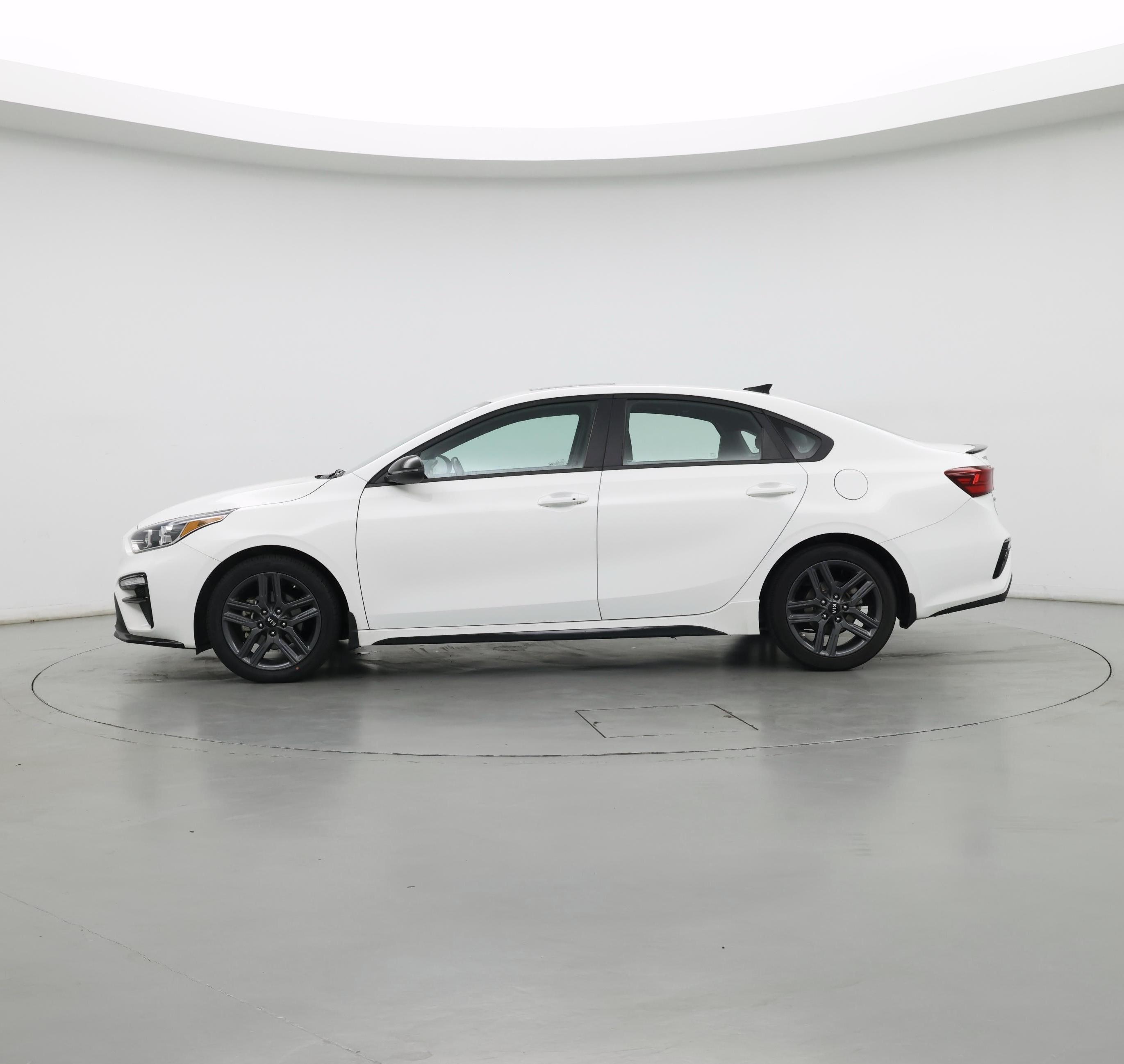 Thumbnail: 2021 Kia Forte - 3