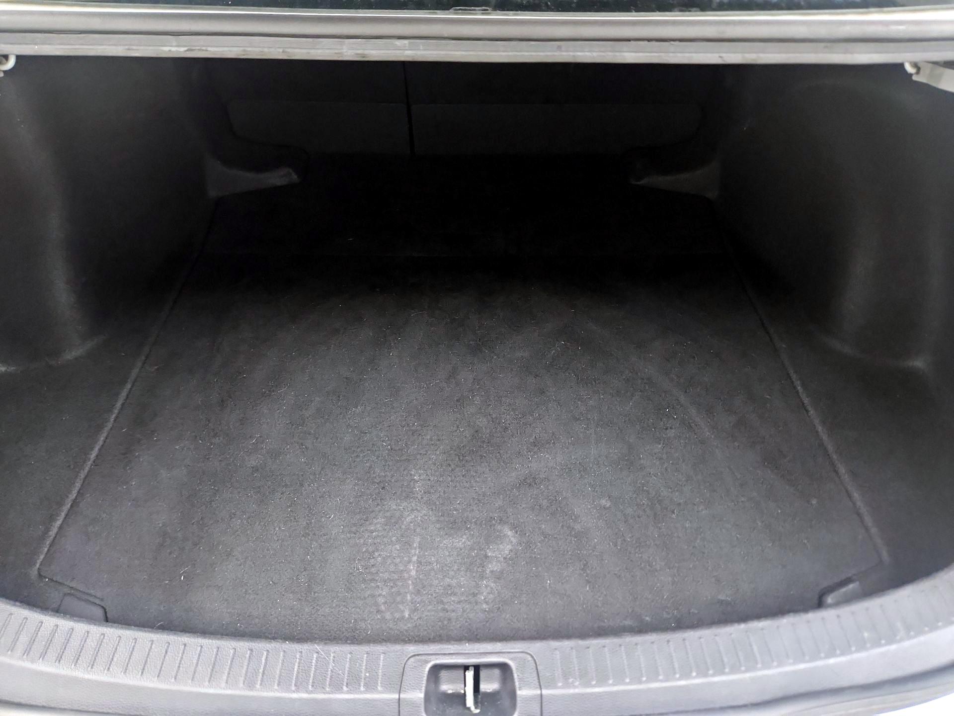 Thumbnail: 2020 Toyota Corolla - 18